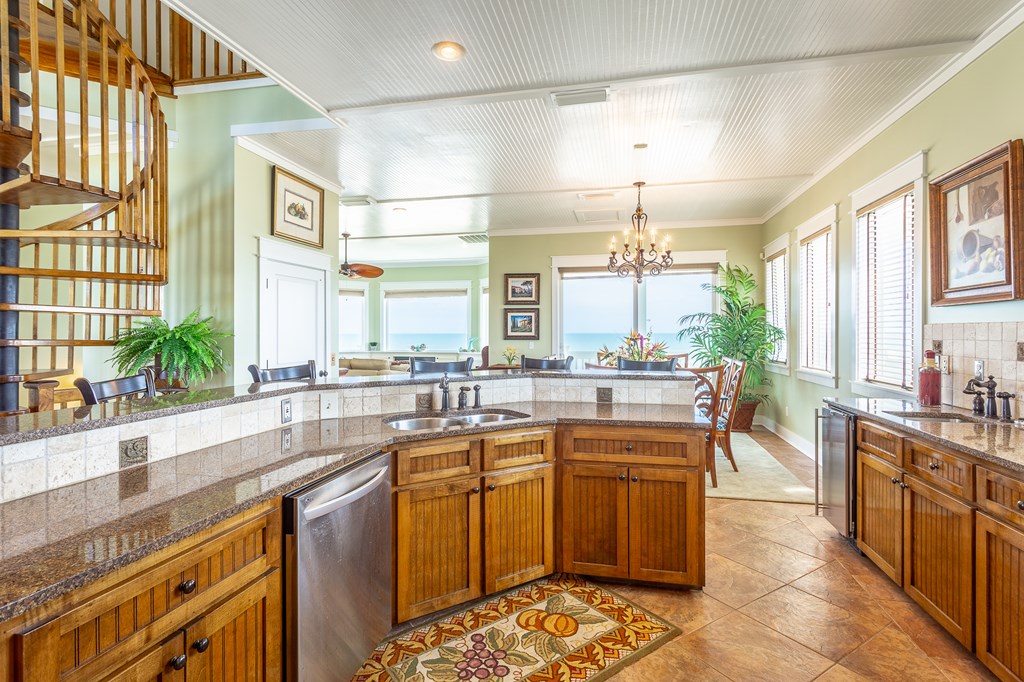 Saint George Island, Florida, 32328, United States, 5 Bedrooms Bedrooms, ,6 BathroomsBathrooms,Residential,For Sale,1976248