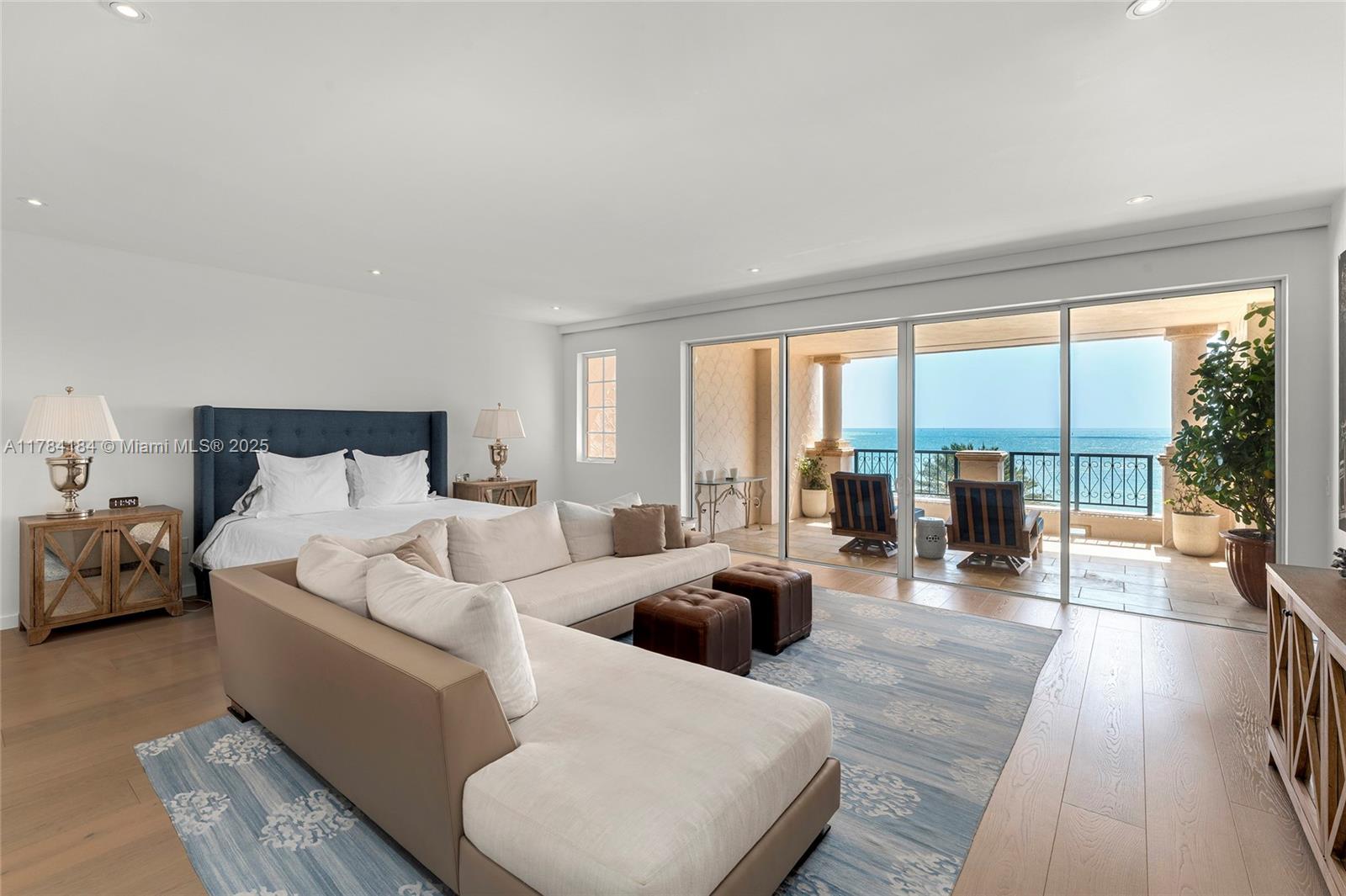 Miami Beach, Florida, 33109, United States, 3 Bedrooms Bedrooms, ,5 BathroomsBathrooms,Residential,For Sale,1770754