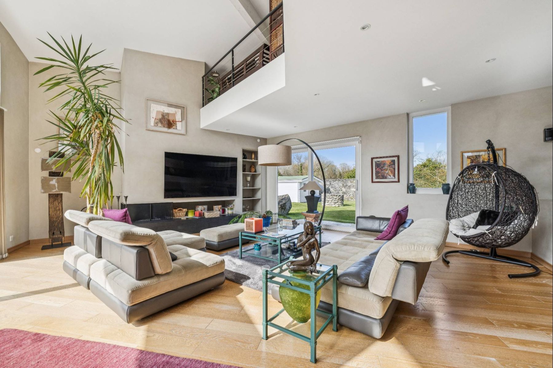  Superb contemporary 9-room villa - 物件實景