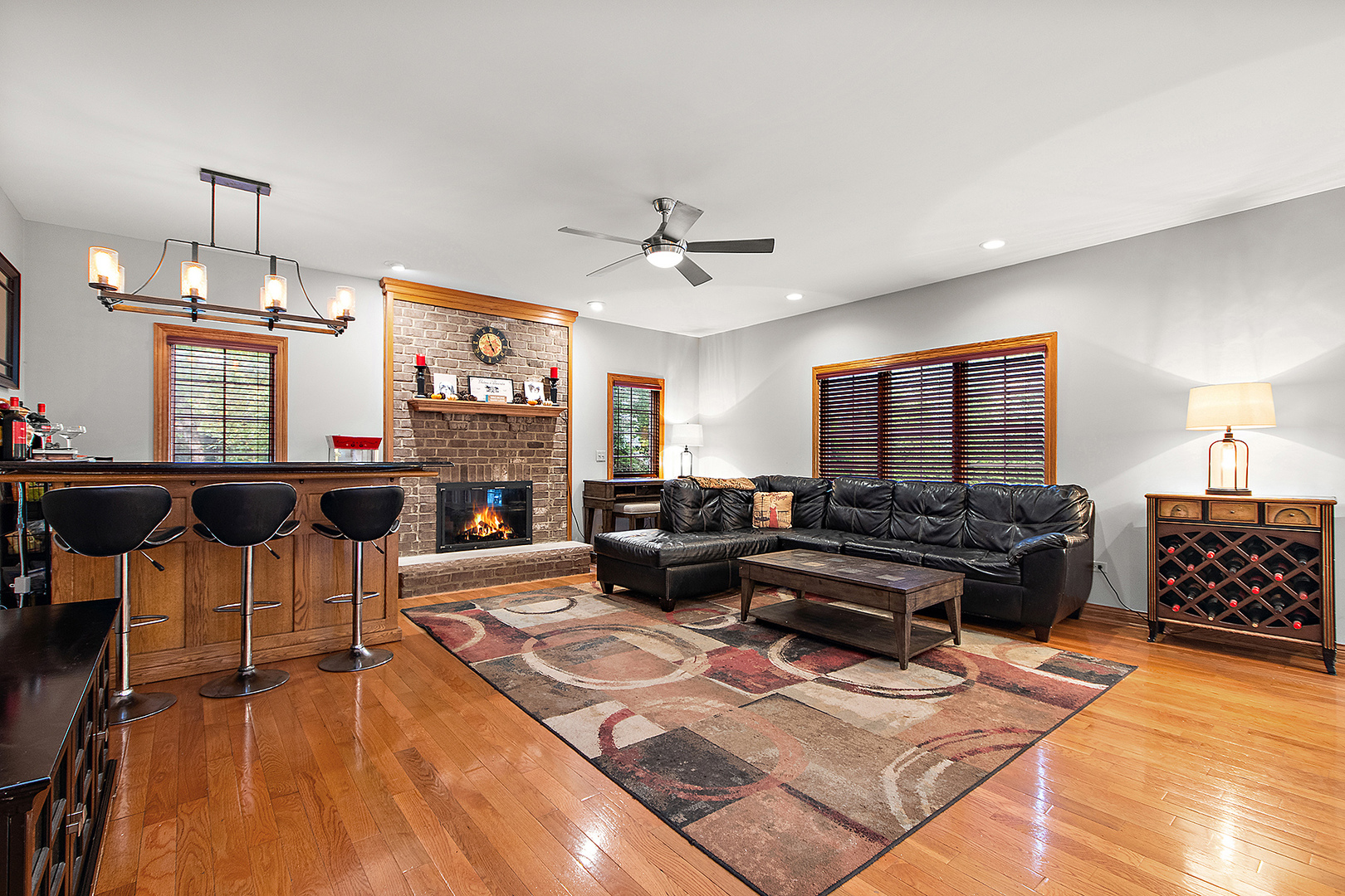 New Lenox, Illinois, 60451, United States, 4 Bedrooms Bedrooms, ,3 BathroomsBathrooms,Residential,For Sale,1974634