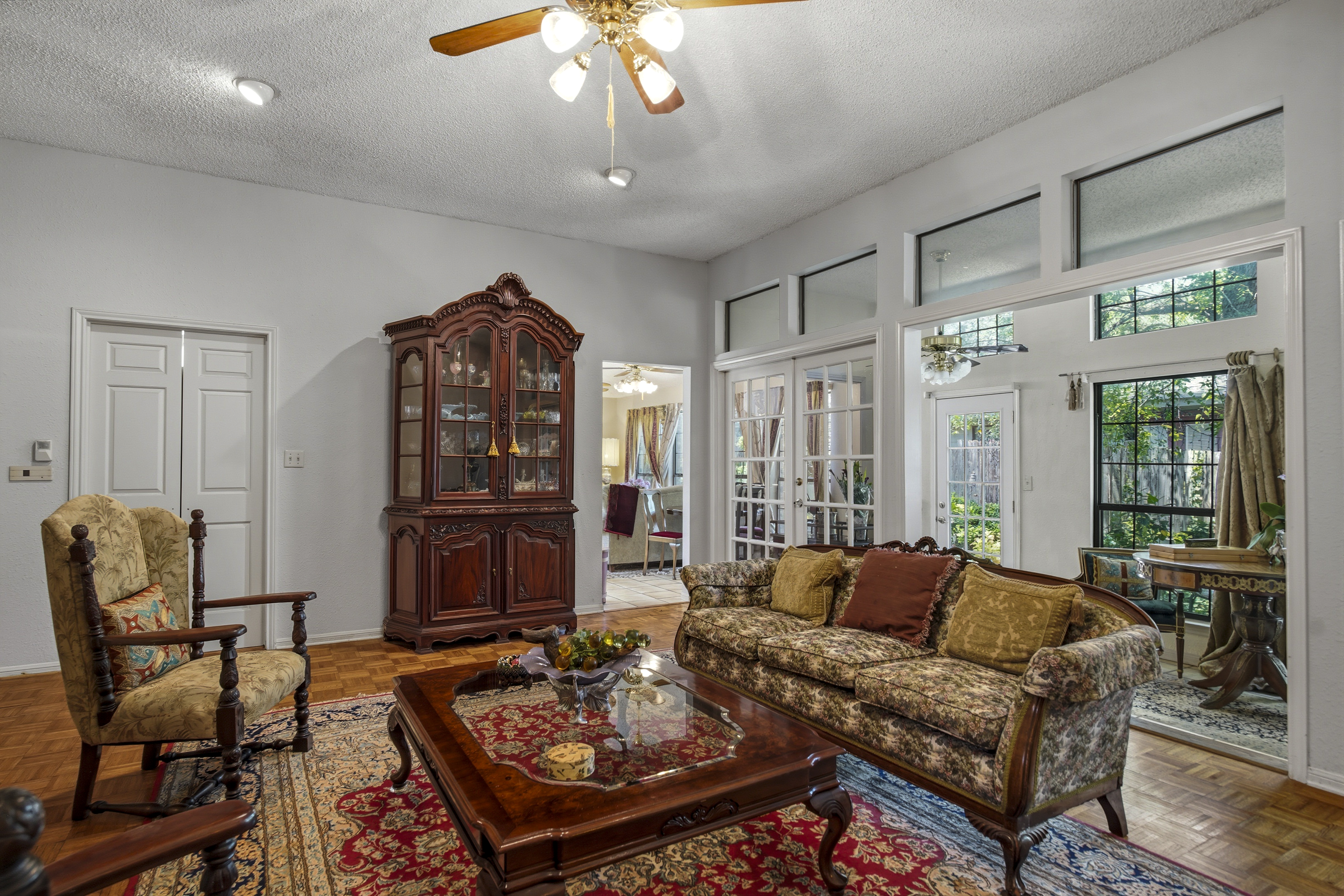  Timeless River Oaks Garden Home - 物件實景