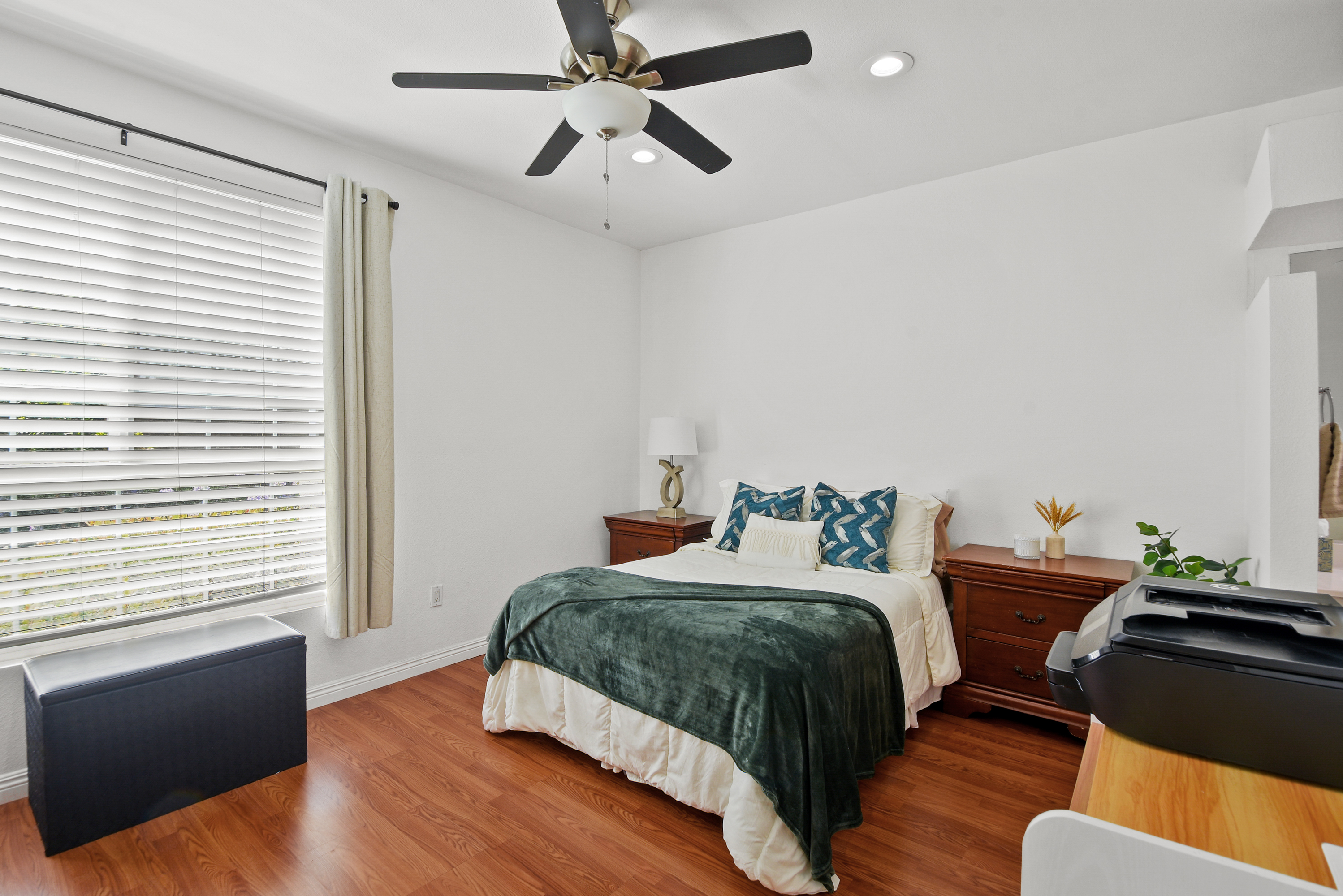 10361 Garden Grove Boulevard #50 - 物件實景