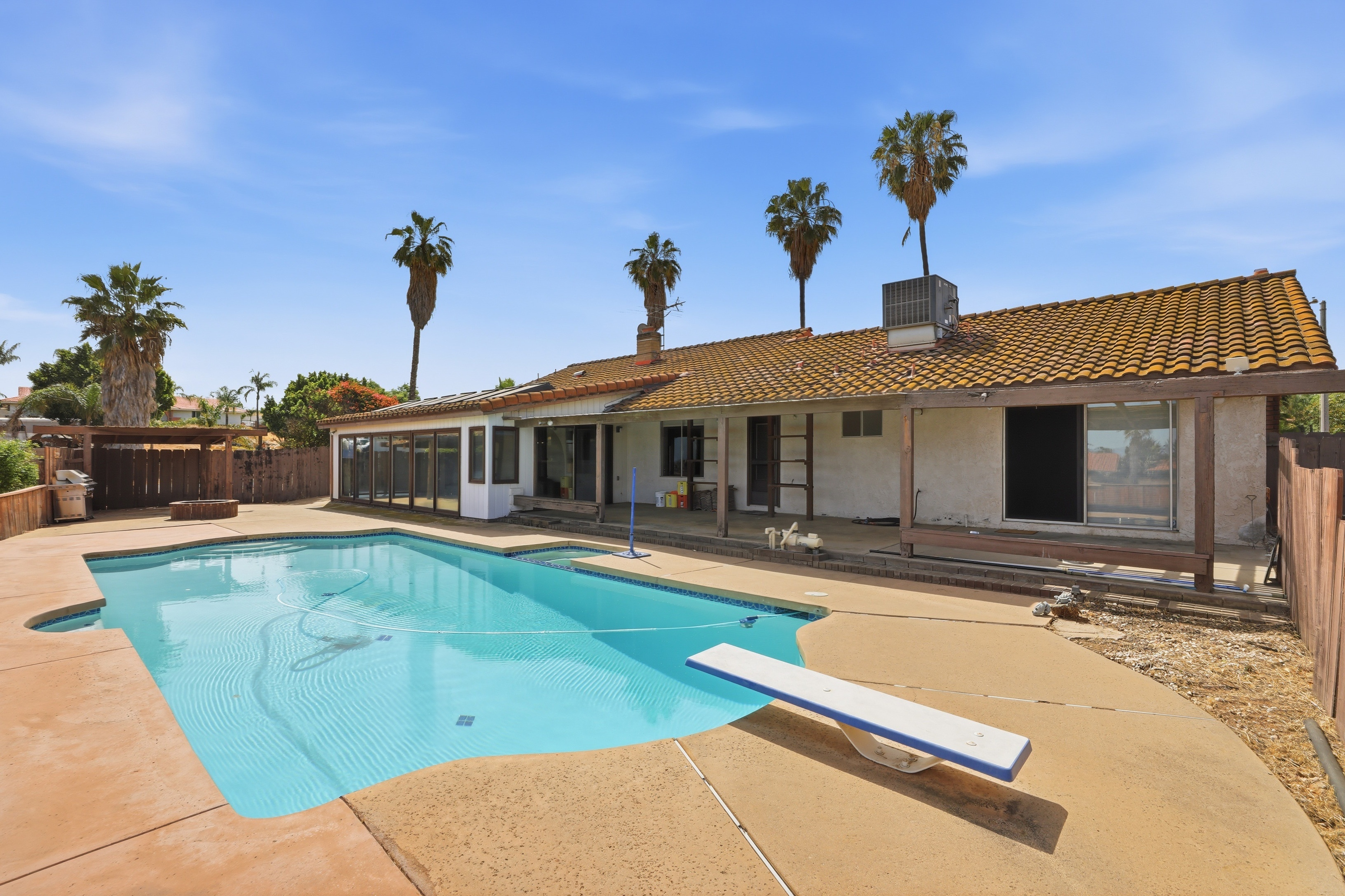  17652 Calle Del Corral, Riverside, CA 92504 - 物件實景