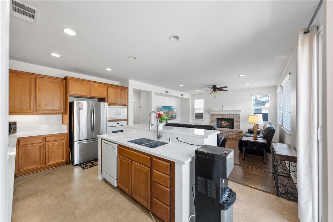 Beaumont, California, 92223, United States, 3 Bedrooms Bedrooms, ,3 BathroomsBathrooms,Residential,For Sale,1928243