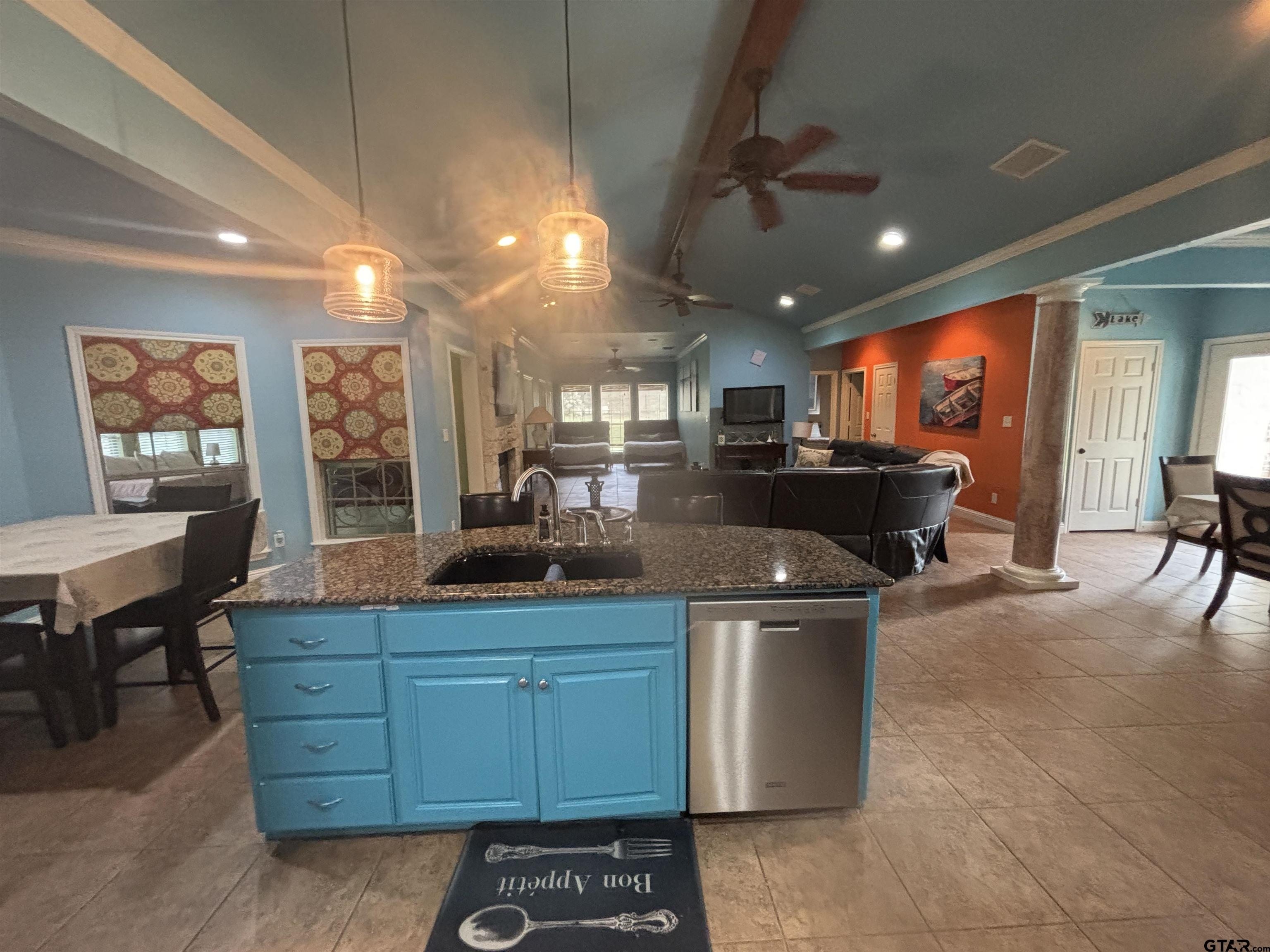 Pittsburg, Texas, 75686, United States, 3 Bedrooms Bedrooms, ,2 BathroomsBathrooms,Residential,For Sale,1980998