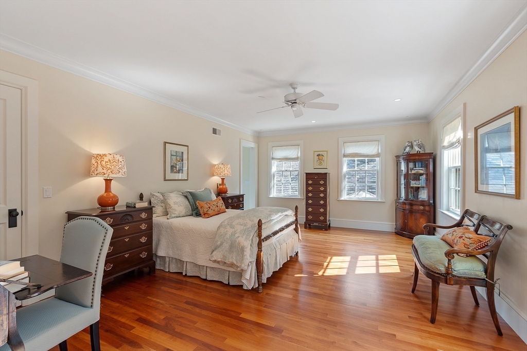 Concord, Massachusetts, 01742, United States, 6 Bedrooms Bedrooms, ,7 BathroomsBathrooms,Residential,For Sale,1938993