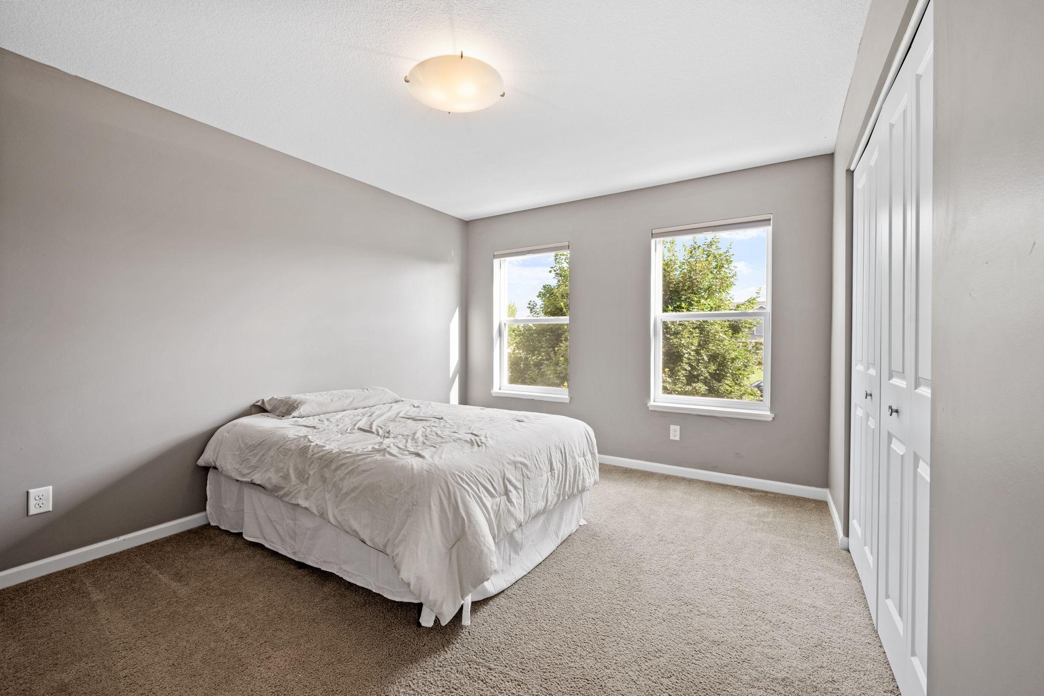 Lakeville, Minnesota, 55044, United States, 4 Bedrooms Bedrooms, ,3 BathroomsBathrooms,Residential,For Sale,1992013