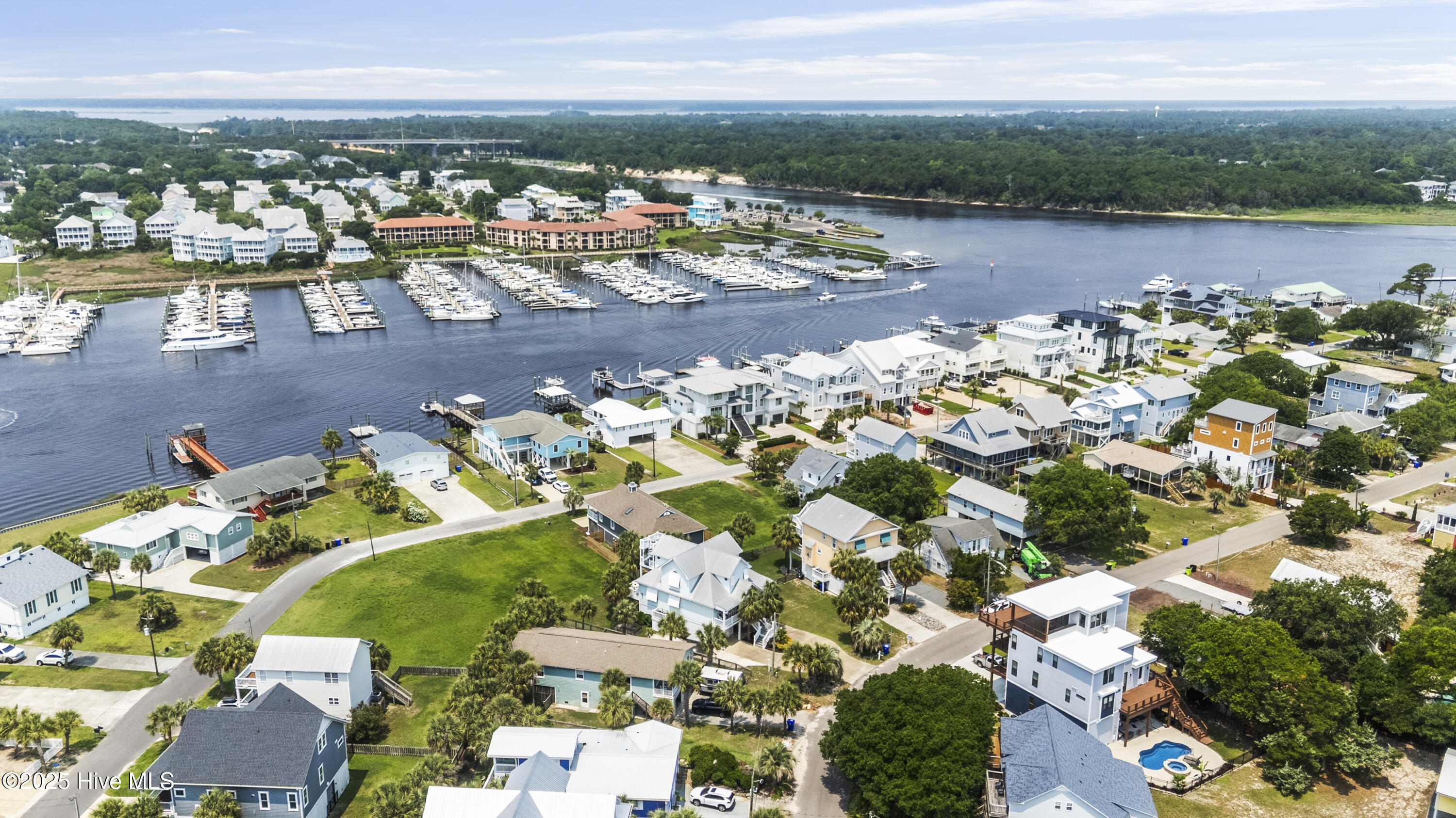 Carolina Beach, North Carolina, 28428, United States, 4 Bedrooms Bedrooms, ,4 BathroomsBathrooms,Residential,For Sale,1848790