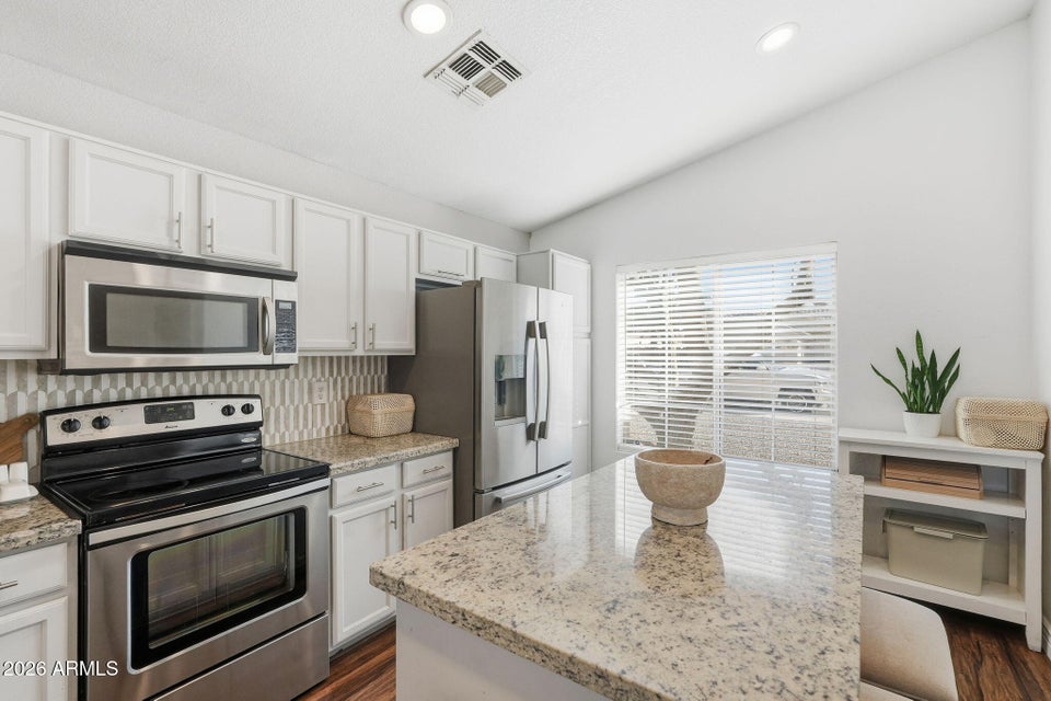 Chandler, Arizona, 85286, United States, 4 Bedrooms Bedrooms, ,2 BathroomsBathrooms,Residential,For Sale,2013567