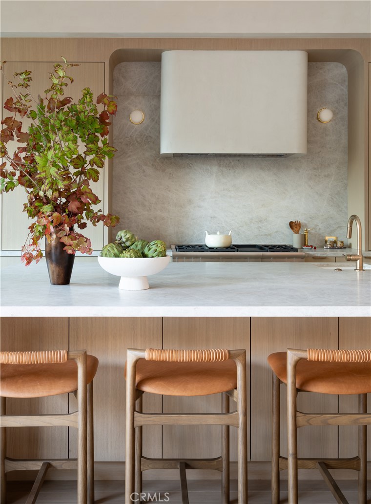 Sherman Oaks, California, 91423, United States, 6 Bedrooms Bedrooms, ,7 BathroomsBathrooms,Residential,For Sale,1990929