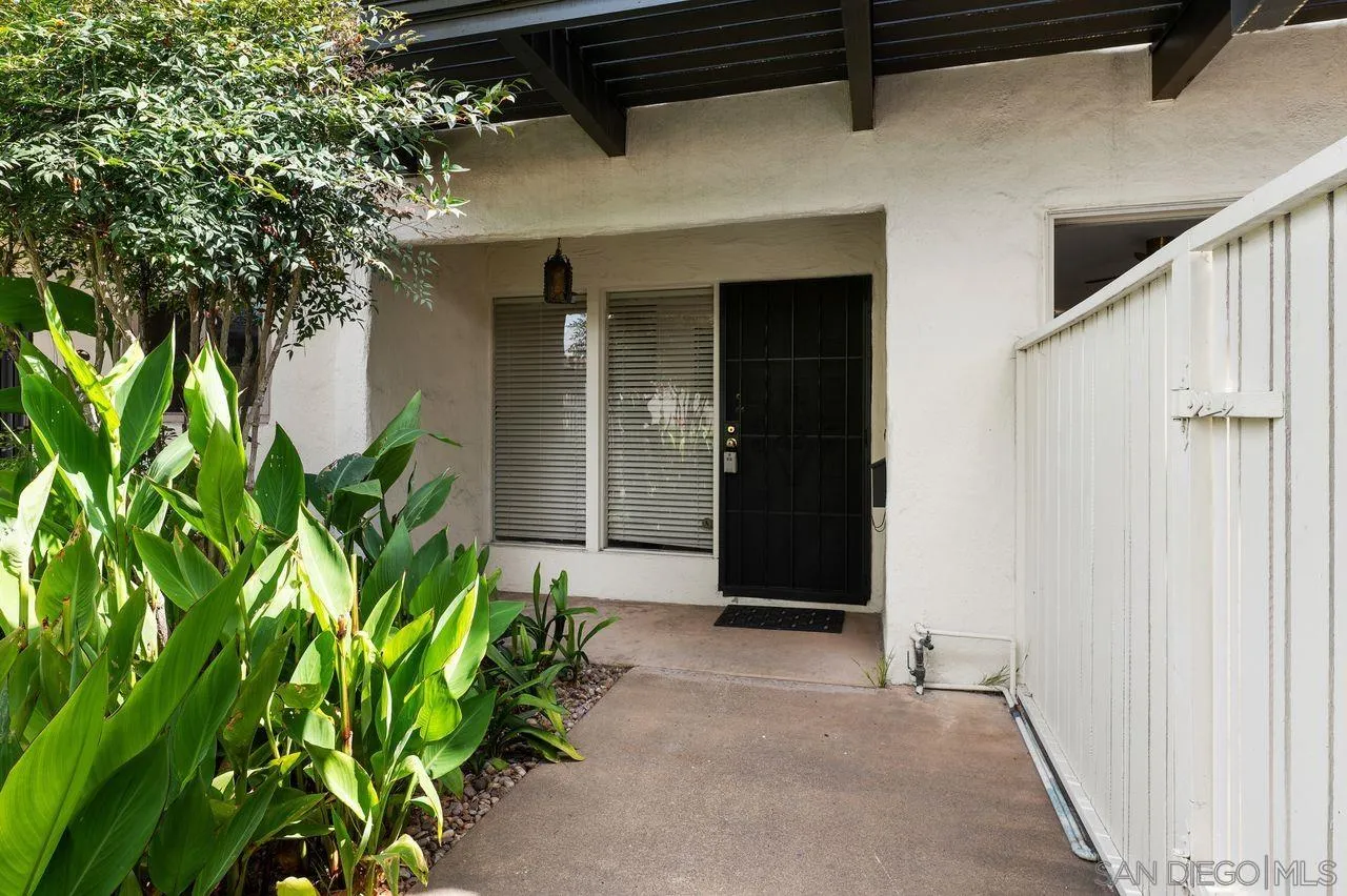San Diego, California, 92110, United States, 4 Bedrooms Bedrooms, ,3 BathroomsBathrooms,Residential,For Sale,1940951