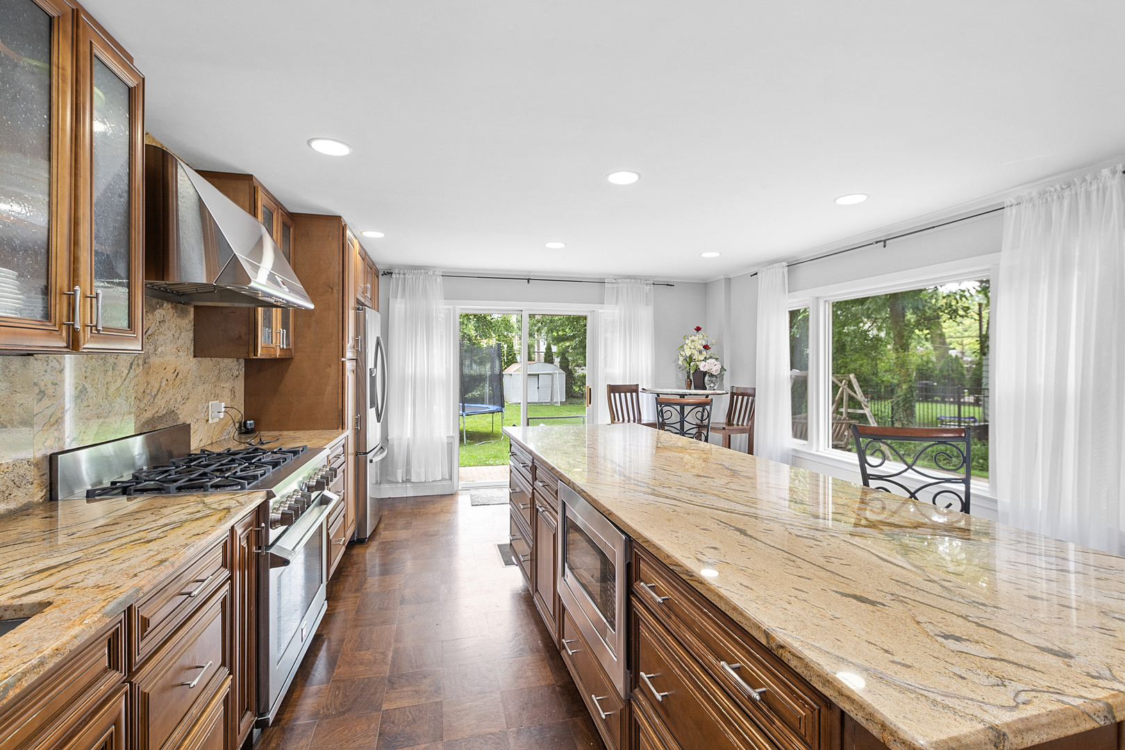 River Forest, Illinois, 60305, United States, 4 Bedrooms Bedrooms, ,3 BathroomsBathrooms,Residential,For Sale,1926113