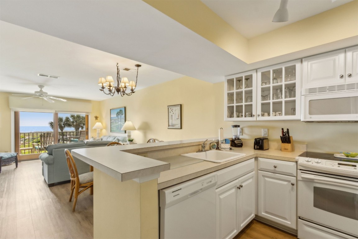 Fernandina Beach, Florida, 32034, United States, 2 Bedrooms Bedrooms, ,2 BathroomsBathrooms,Residential,For Sale,1990876