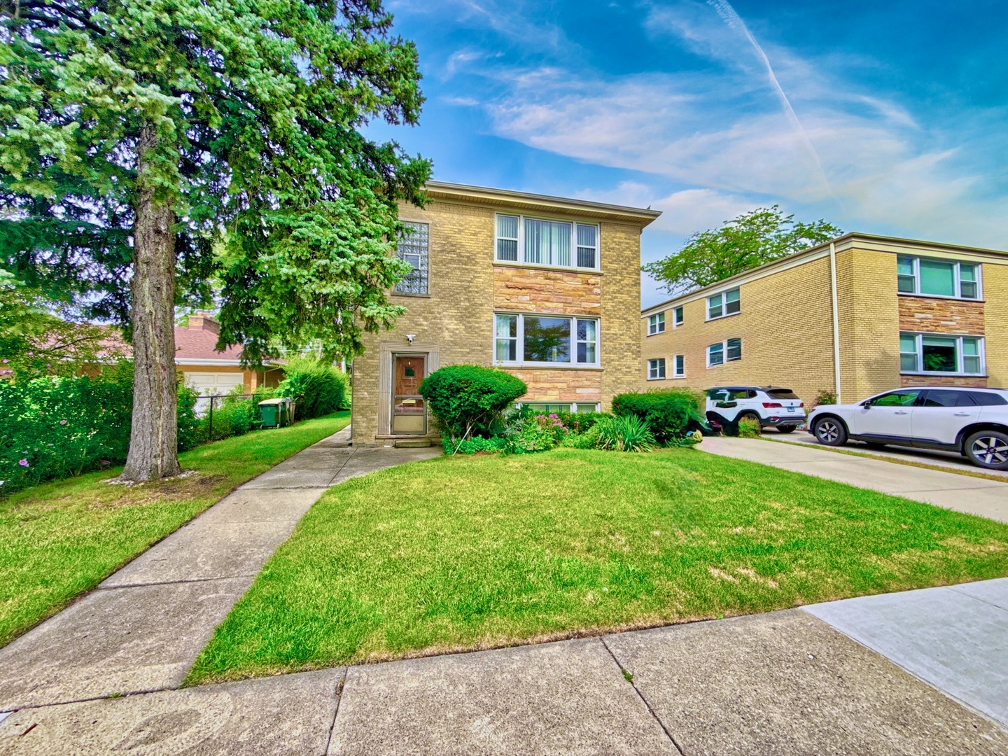 Lincolnwood, Illinois, 60712, United States, 8 Bedrooms Bedrooms, ,Residential,For Sale,1984264