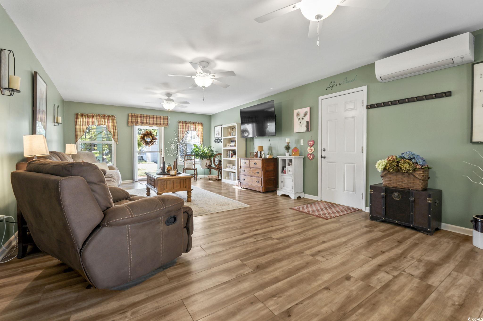 Murrells Inlet, South Carolina, 29576, United States, 5 Bedrooms Bedrooms, ,4 BathroomsBathrooms,Residential,For Sale,1988328