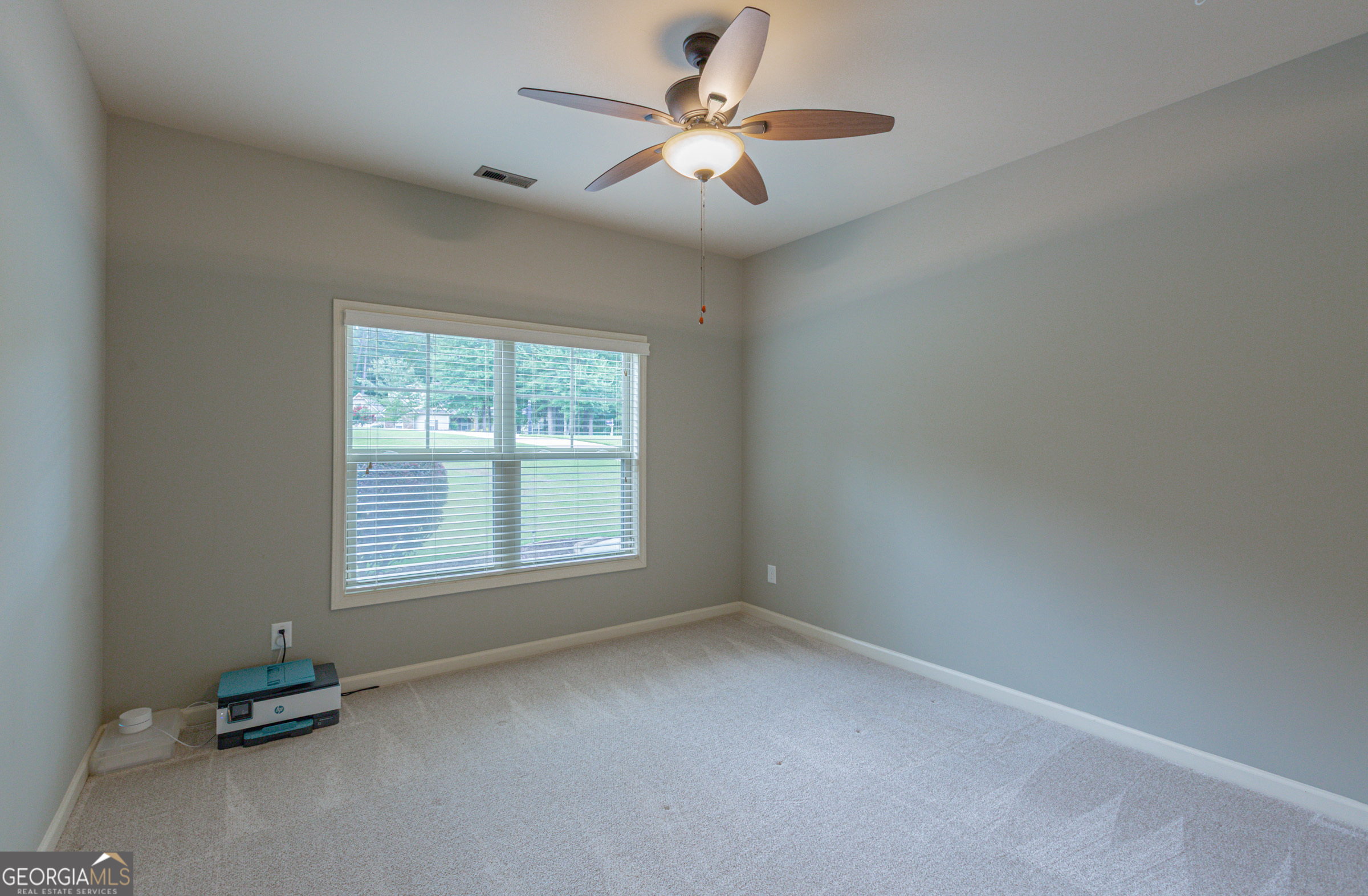 Senoia, Georgia, 30276, United States, 4 Bedrooms Bedrooms, ,3 BathroomsBathrooms,Residential,For Sale,1970203