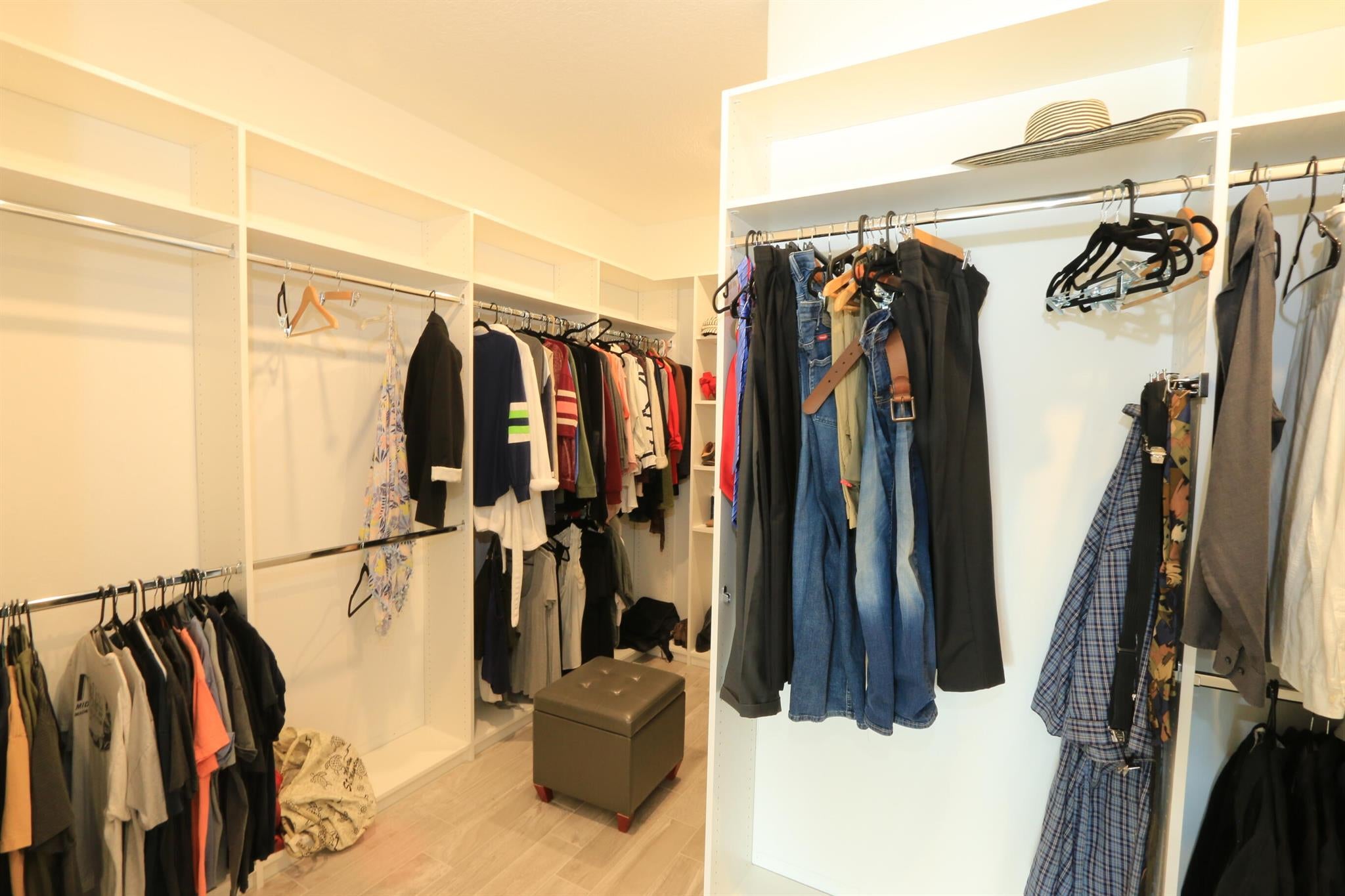 Port St Lucie, Florida, 34987, United States, 2 Bedrooms Bedrooms, ,3 BathroomsBathrooms,Residential,For Sale,1975930