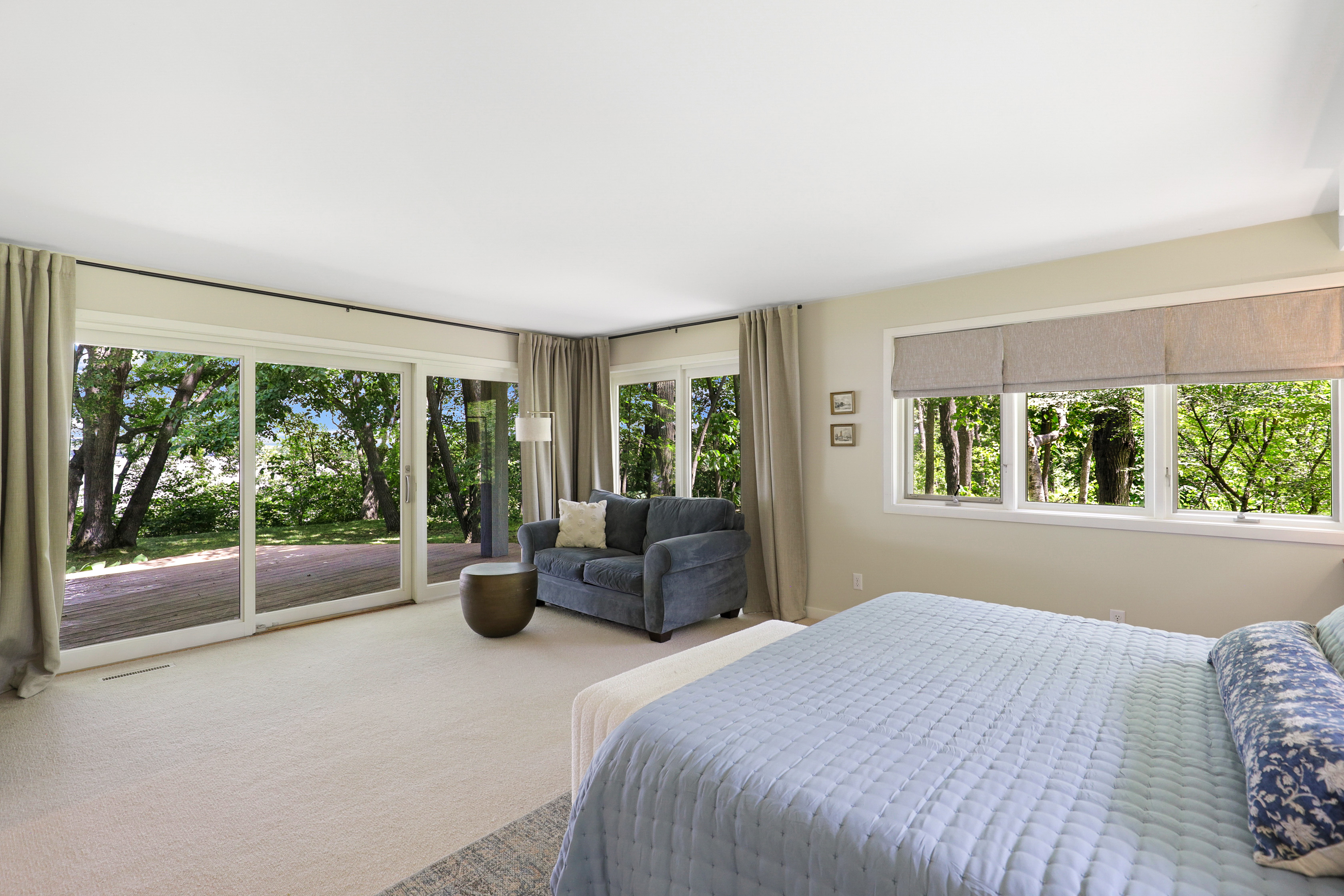  Lakeside Luxury with Timeless Charm and Modern Touches - 物件實景