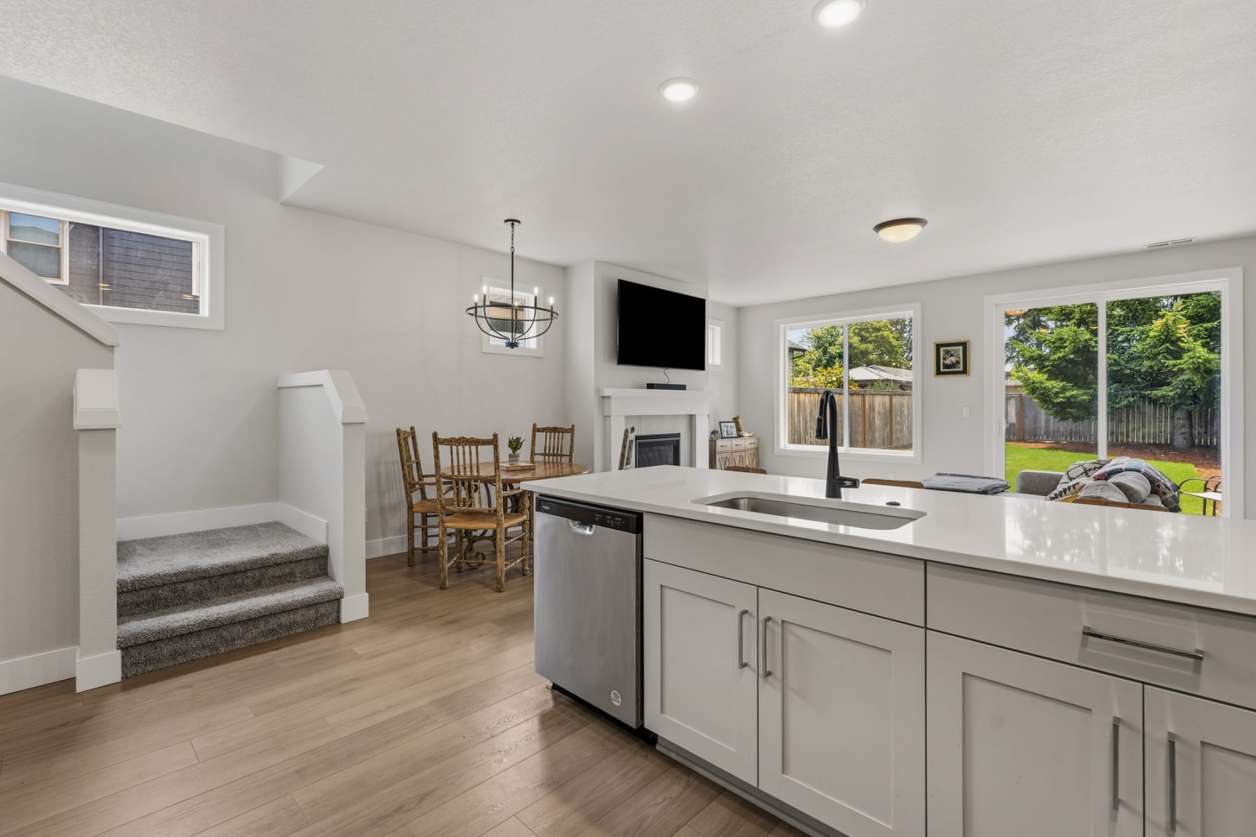  2414 SE MAYBROOK LN Milwaukie, OR 97222 - 物件實景