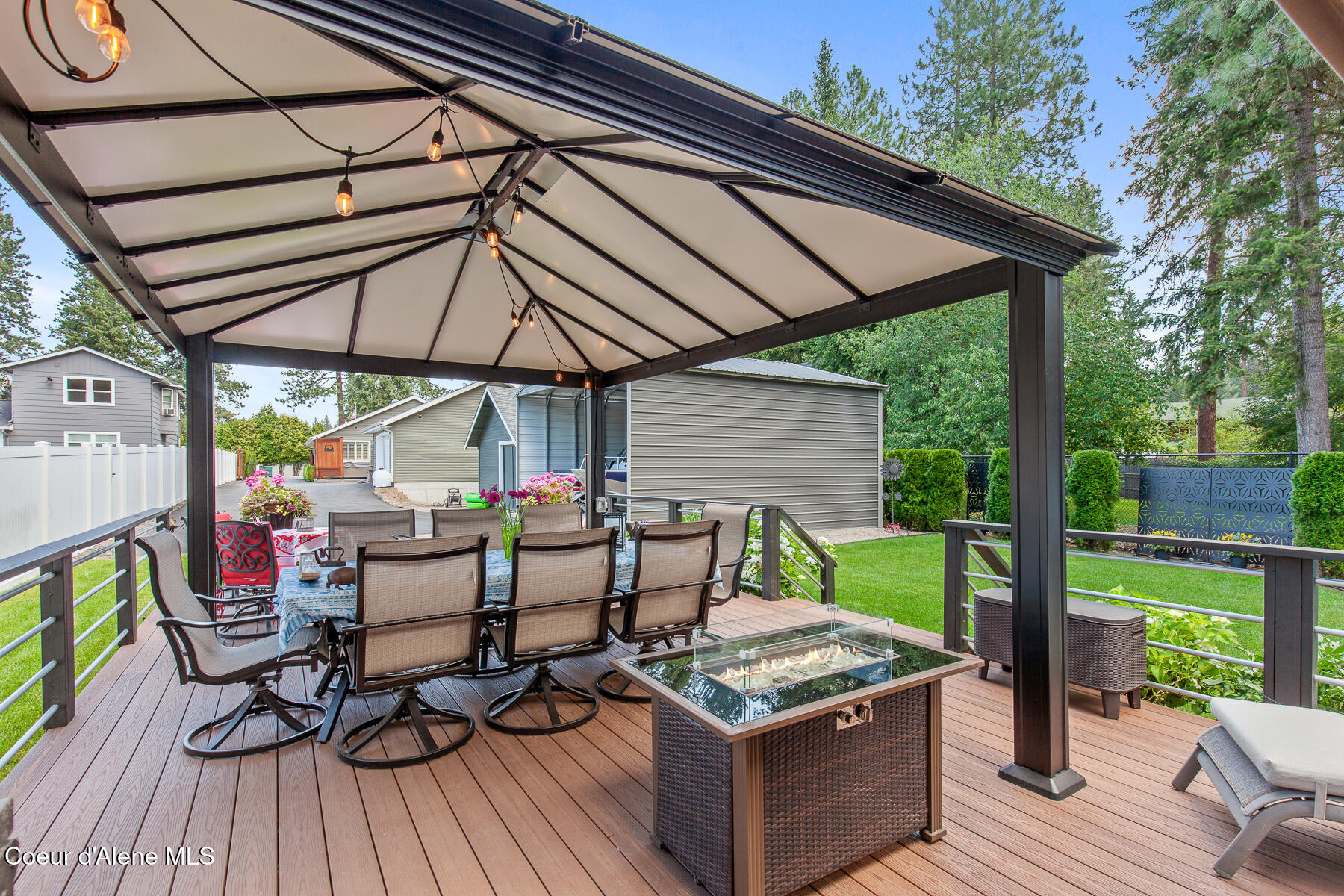 Coeur d'Alene, Idaho, 83814, United States, 3 Bedrooms Bedrooms, ,2 BathroomsBathrooms,Residential,For Sale,1895334