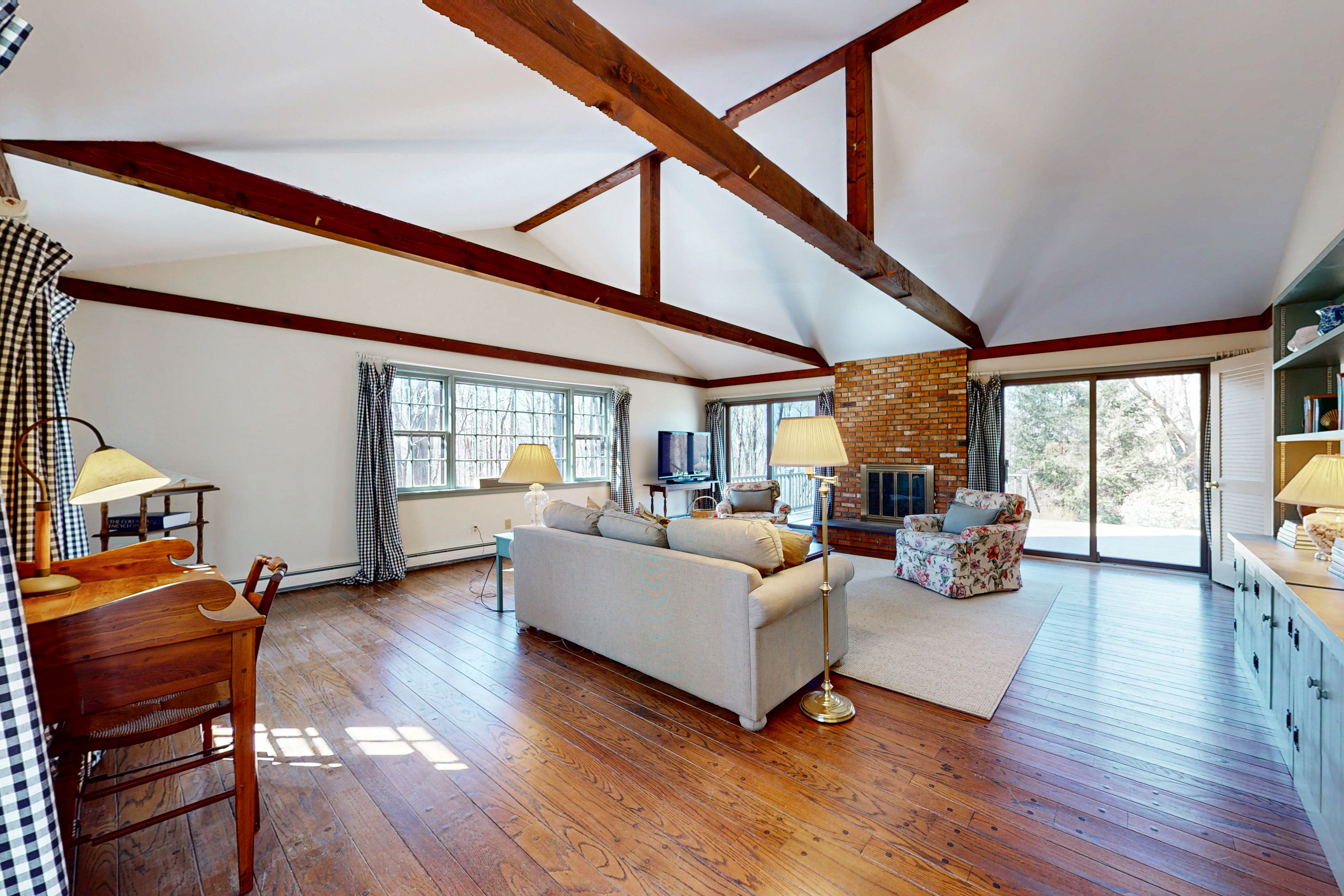  Situated on 2.33 Private Acres - 物件實景