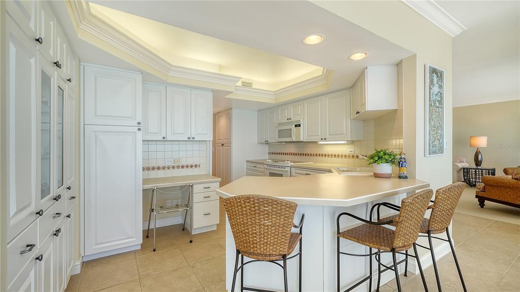 Longboat Key, Florida, 34228, United States, 2 Bedrooms Bedrooms, ,2 BathroomsBathrooms,Residential,For Sale,1987761