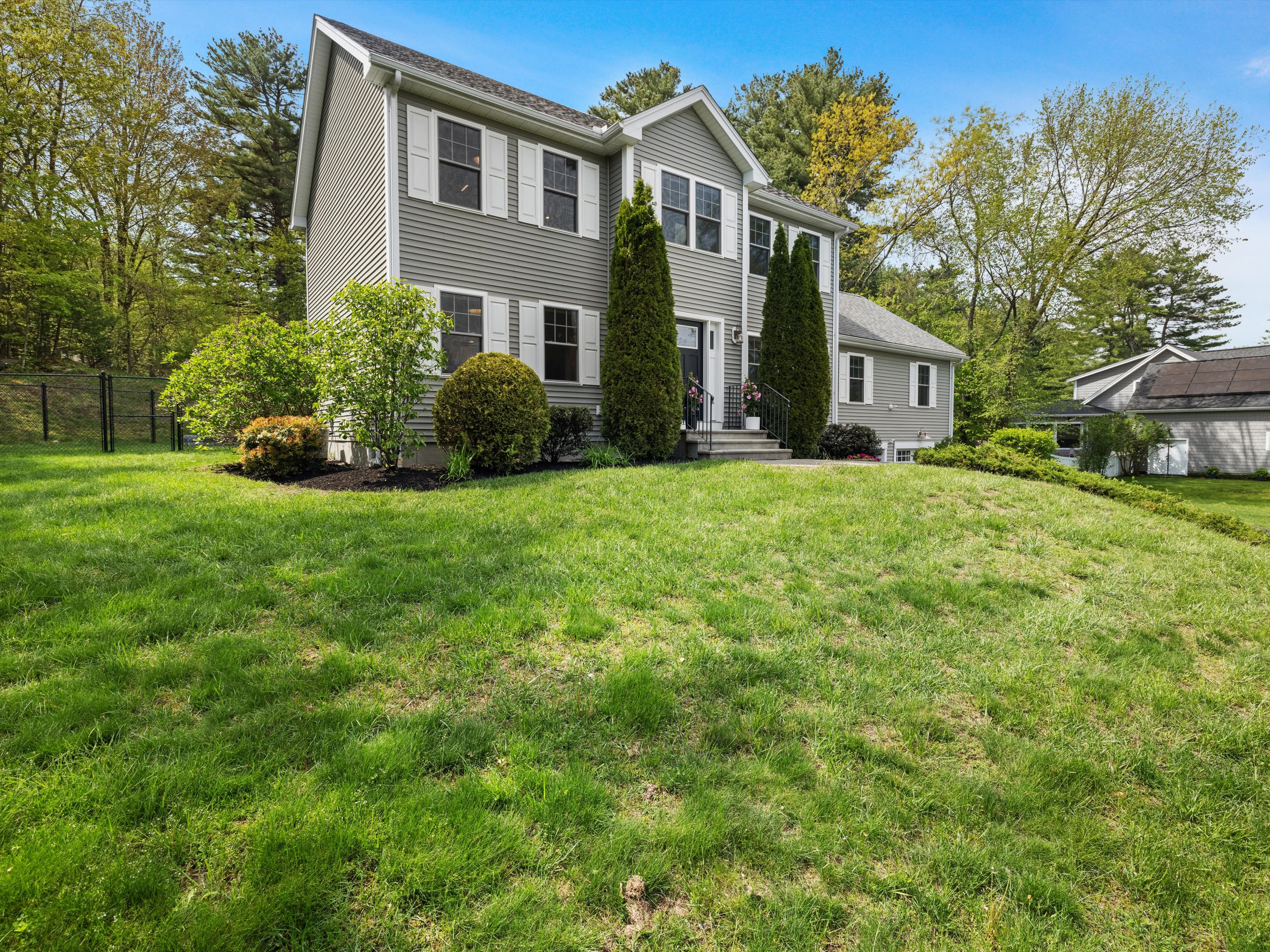  14 Spring Street, Hopkinton, MA 01748 - 物件實景