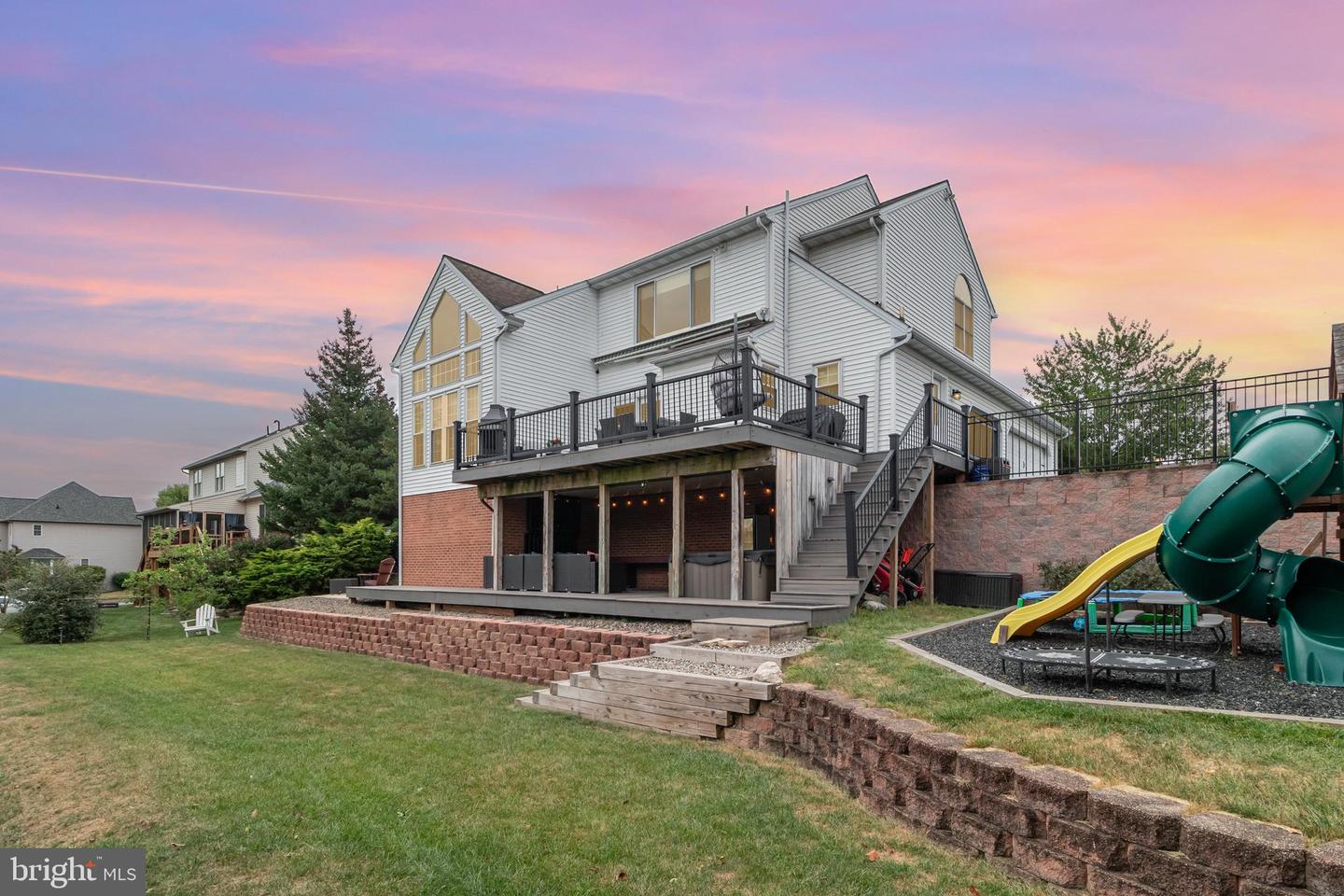 Mechanicsburg, Pennsylvania, 17050, United States, 5 Bedrooms Bedrooms, ,4 BathroomsBathrooms,Residential,For Sale,1926298