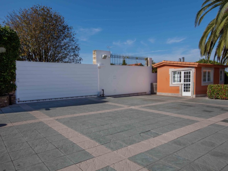 A Coru?a, Oleiros, Dorneda, Arillo A Coru?a, Oleir, Oleiros, Galicia, ES, 7 Bedrooms Bedrooms, ,7 BathroomsBathrooms,Residential,For Sale,A Coru?a, Oleiros, Dorneda, Arillo A Coru?a, Oleir,1620768