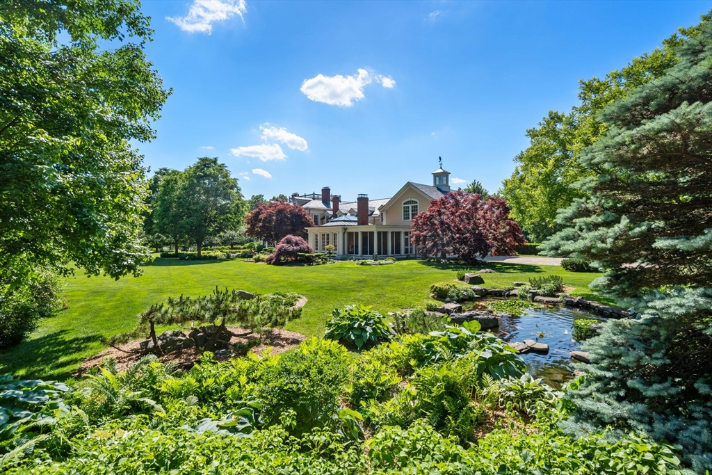 Concord, Massachusetts, 01742, United States, 6 Bedrooms Bedrooms, ,9 BathroomsBathrooms,Residential,For Sale,1794135