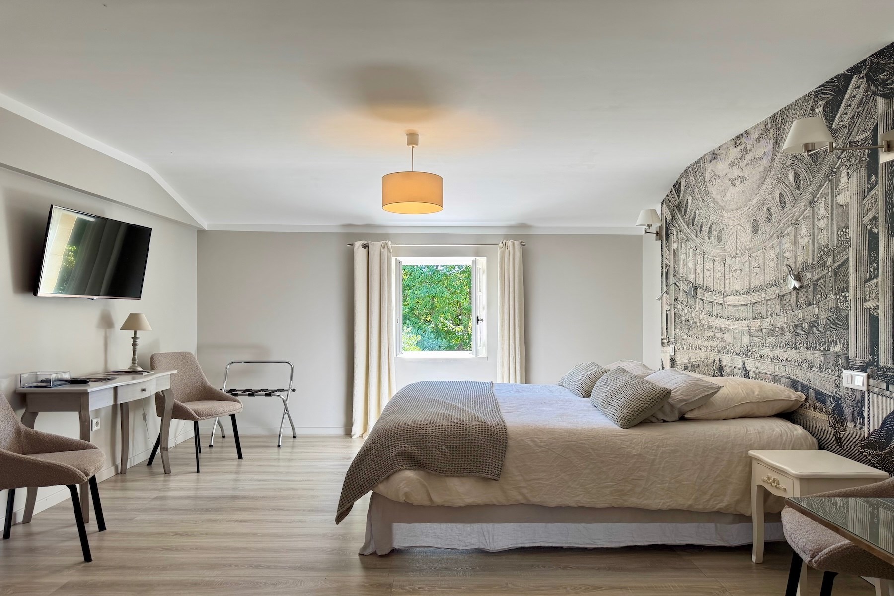  Character farmhouse near Uzès with swimming pool, landscaped garden and beautif… - 物件實景