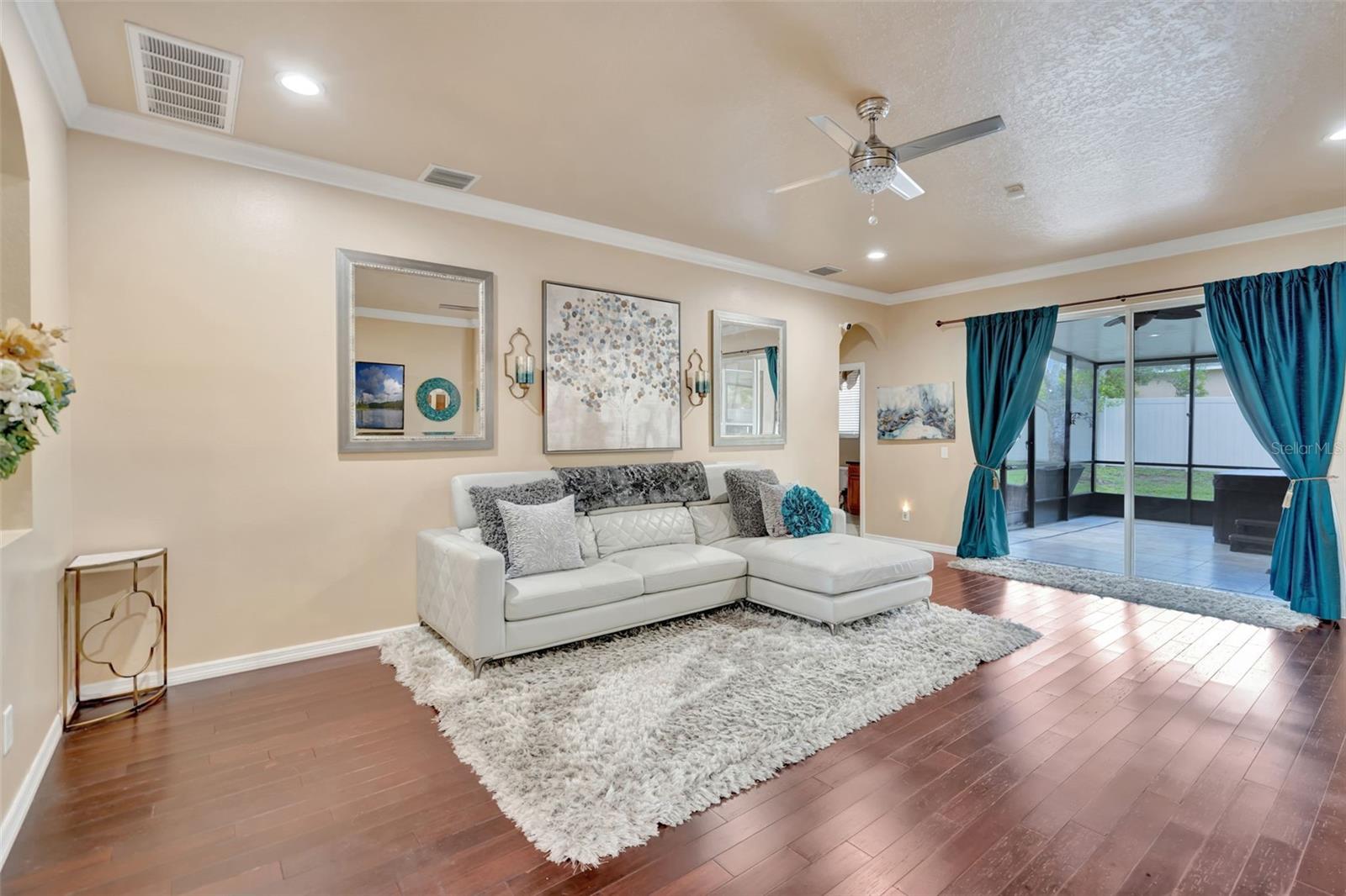 WESLEY CHAPEL, Florida, 33545, United States, 5 Bedrooms Bedrooms, ,3 BathroomsBathrooms,Residential,For Sale,1981235