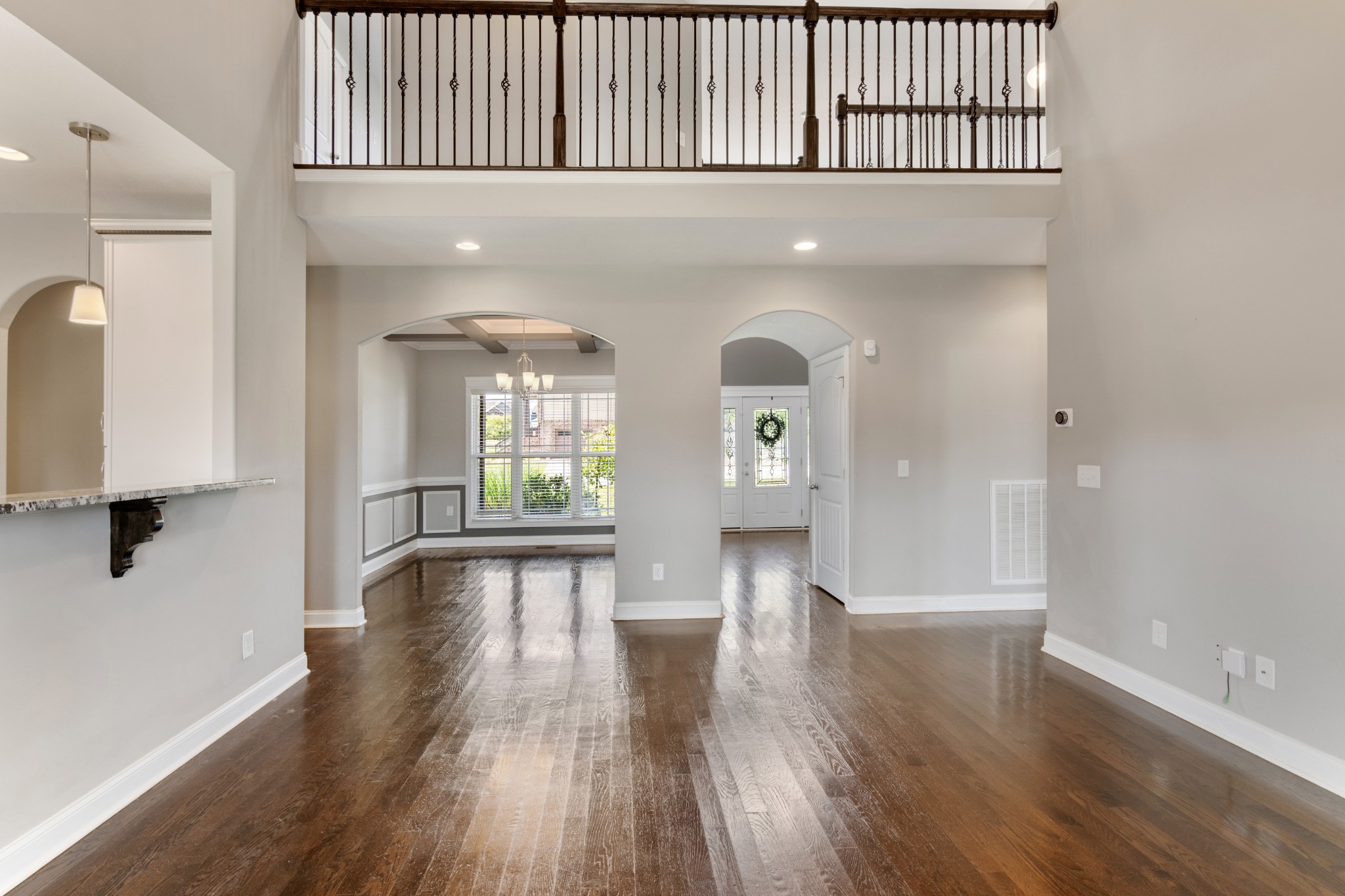 Clarksville, Tennessee, 37043, United States, 5 Bedrooms Bedrooms, ,4 BathroomsBathrooms,Residential,For Sale,1975936