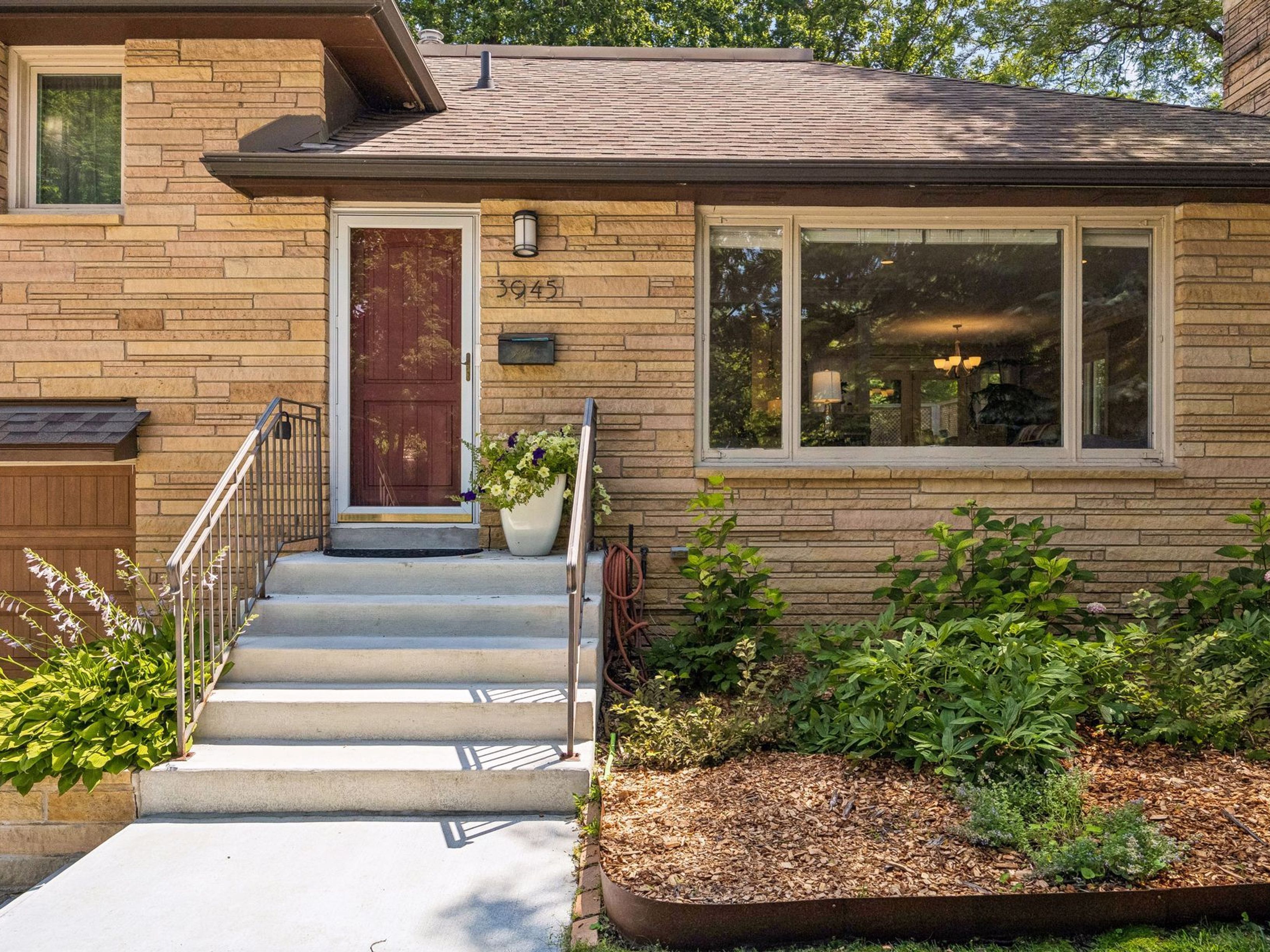  Linden Hills Charm Meets Modern Comfort - 物件實景
