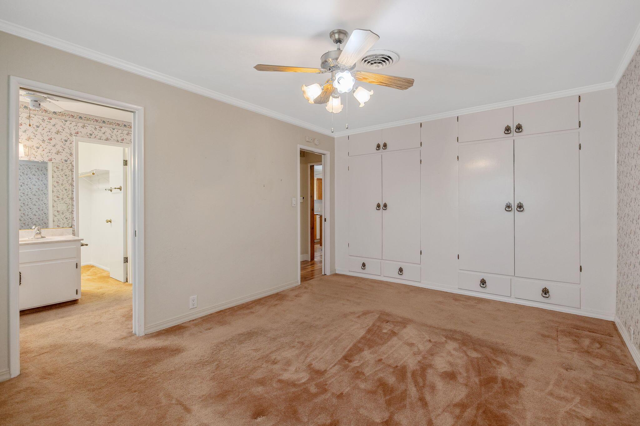 Fresno, California, 93722, United States, 3 Bedrooms Bedrooms, ,2 BathroomsBathrooms,Residential,For Sale,1984127