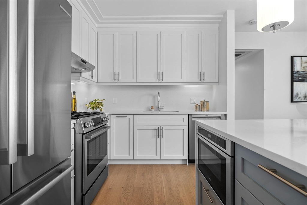 Boston, Massachusetts, 02128, United States, 2 Bedrooms Bedrooms, ,2 BathroomsBathrooms,Residential,For Sale,1973819