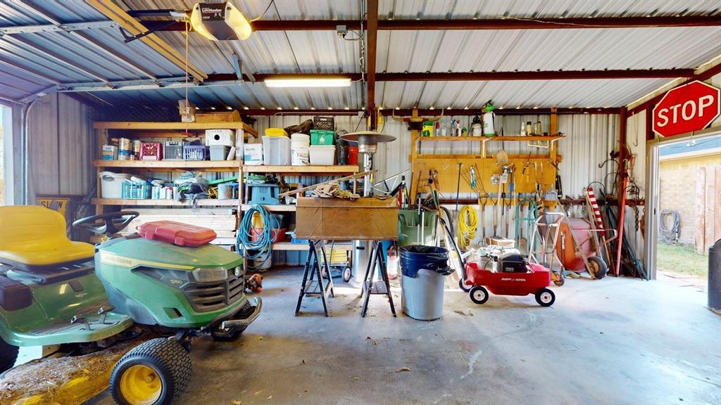 Forney, Texas, 75126, United States, 6 Bedrooms Bedrooms, ,6 BathroomsBathrooms,Residential,For Sale,1991936