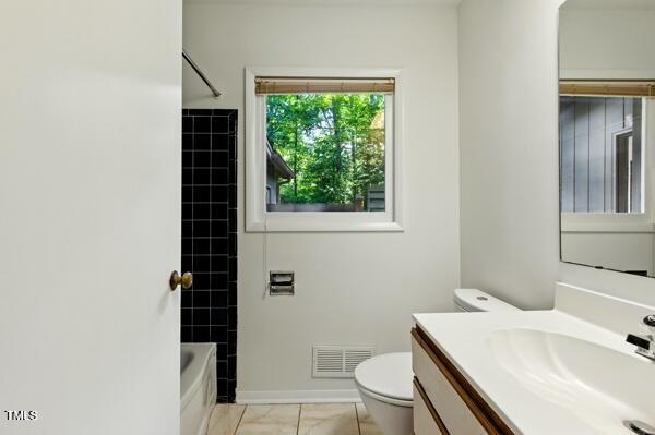 Chapel Hill, North Carolina, 27514, United States, 3 Bedrooms Bedrooms, ,3 BathroomsBathrooms,Residential,For Sale,1847615
