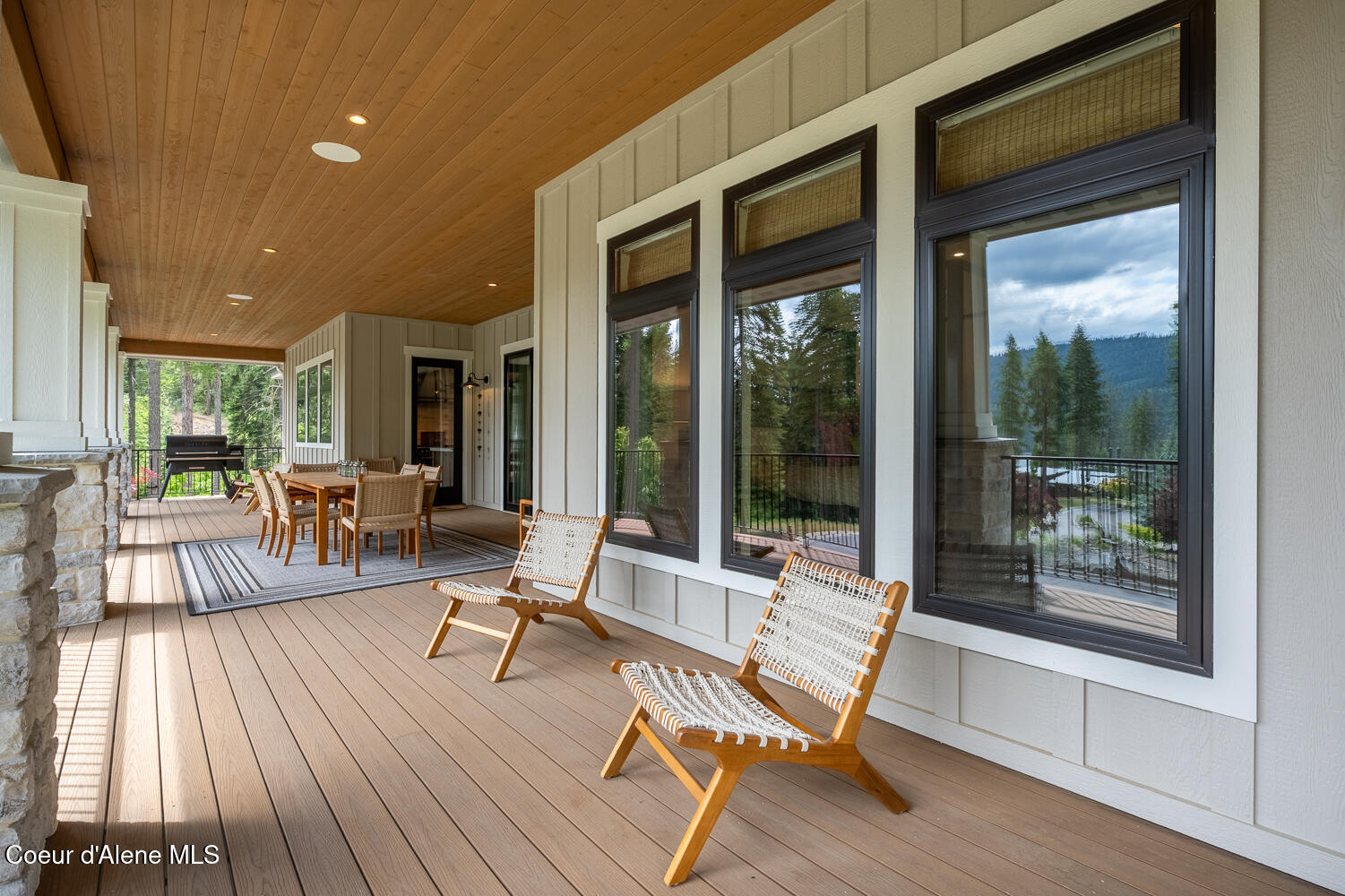 Coeur d'Alene, Idaho, 83814, United States, 4 Bedrooms Bedrooms, ,4 BathroomsBathrooms,Residential,For Sale,1851825