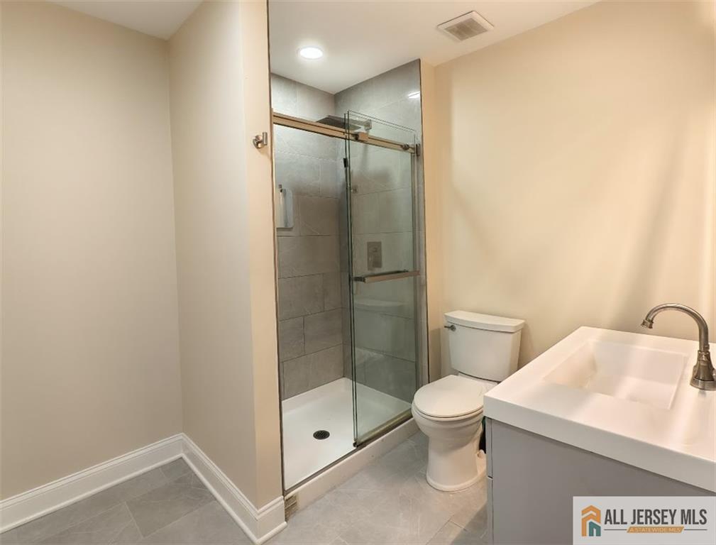 North Brunswick, New Jersey, 08902, United States, 3 Bedrooms Bedrooms, ,3 BathroomsBathrooms,Residential,For Sale,1992119