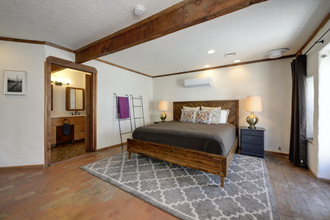 Albuquerque, New Mexico, 87108, United States, 3 Bedrooms Bedrooms, ,4 BathroomsBathrooms,Residential,For Sale,1903433