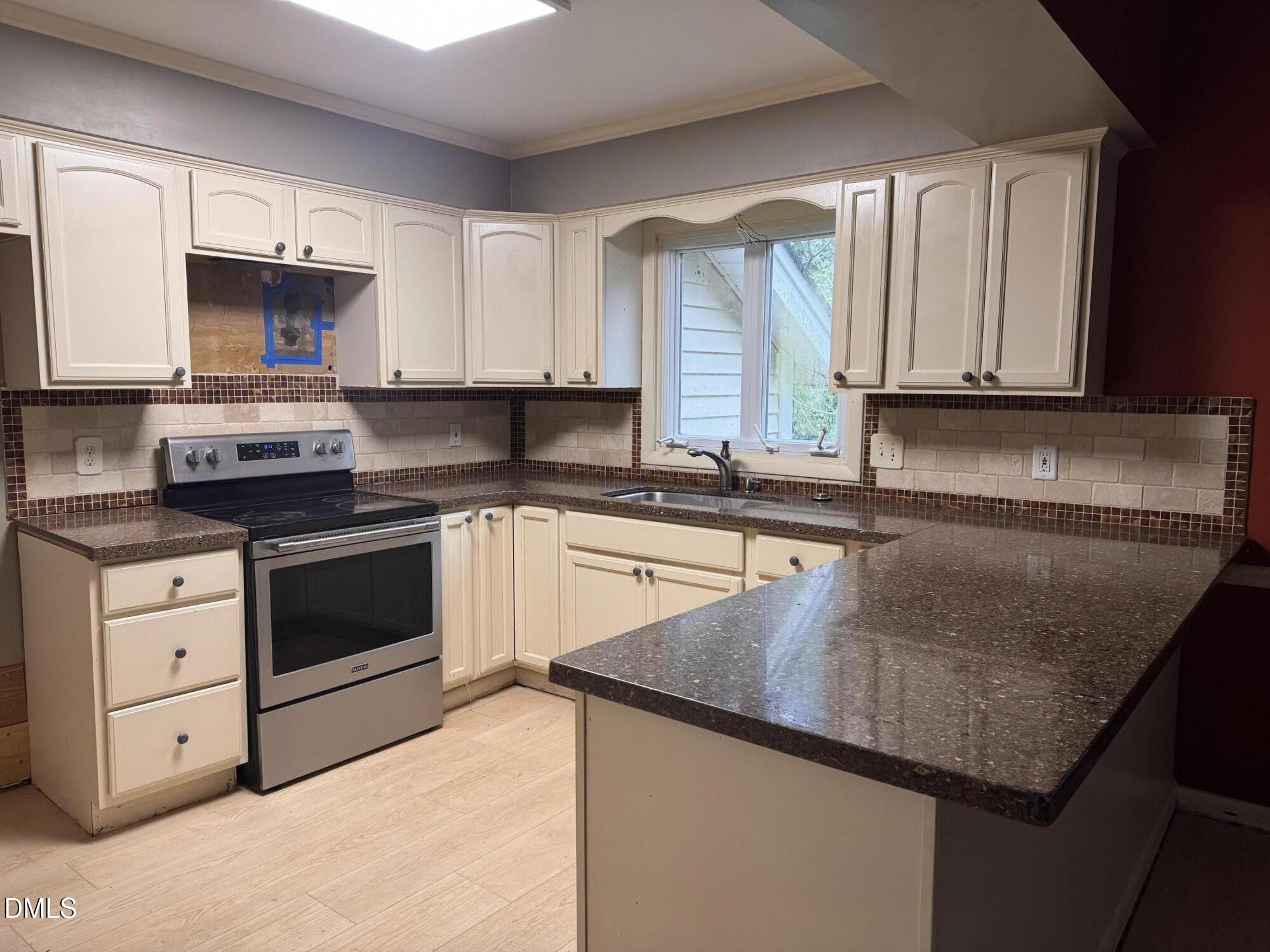 Cary, North Carolina, 27511, United States, 3 Bedrooms Bedrooms, ,2 BathroomsBathrooms,Residential,For Sale,1995161