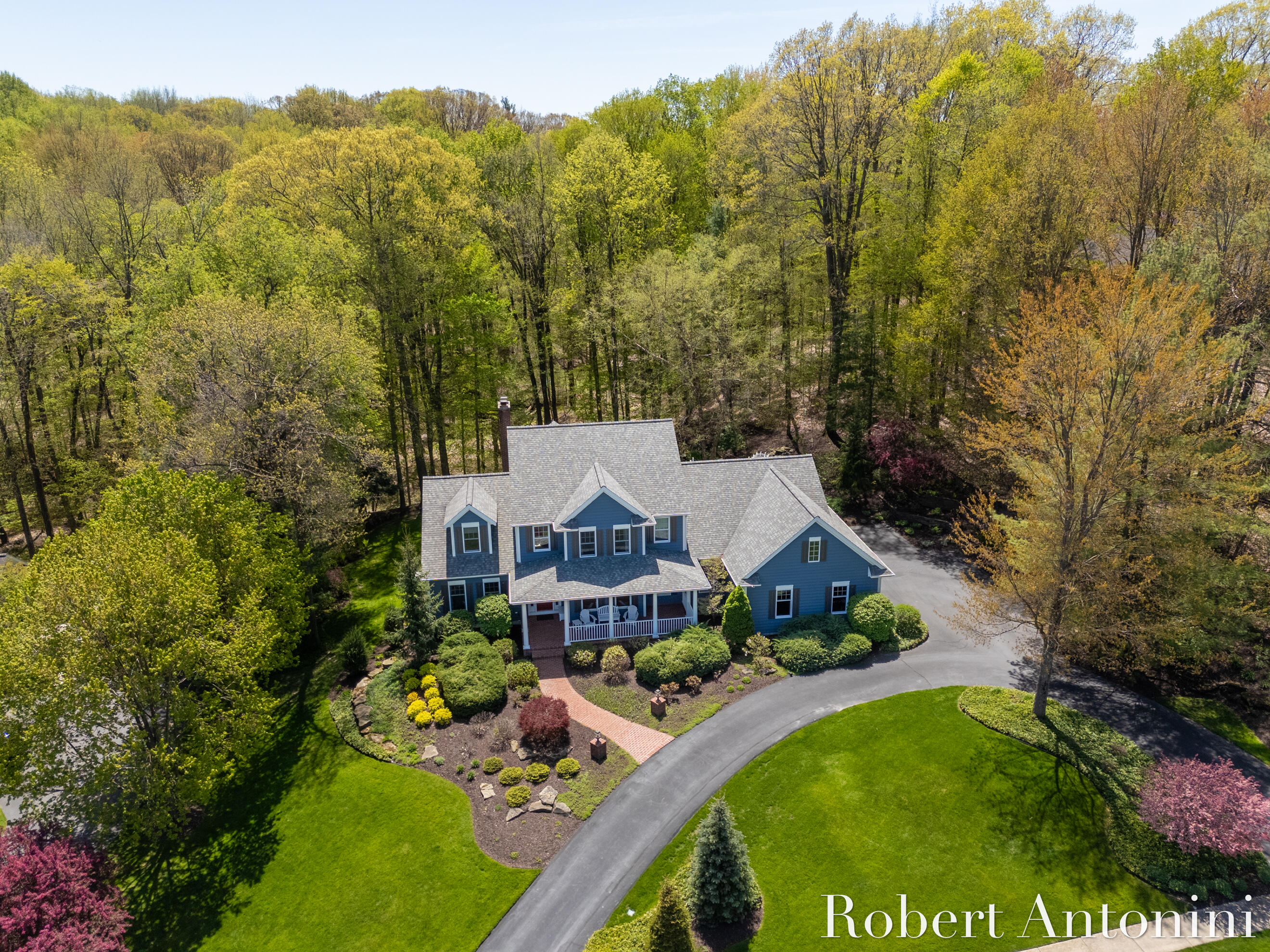 Grand Rapids, Michigan, 49525, United States, 5 Bedrooms Bedrooms, ,4 BathroomsBathrooms,Residential,For Sale,1837852