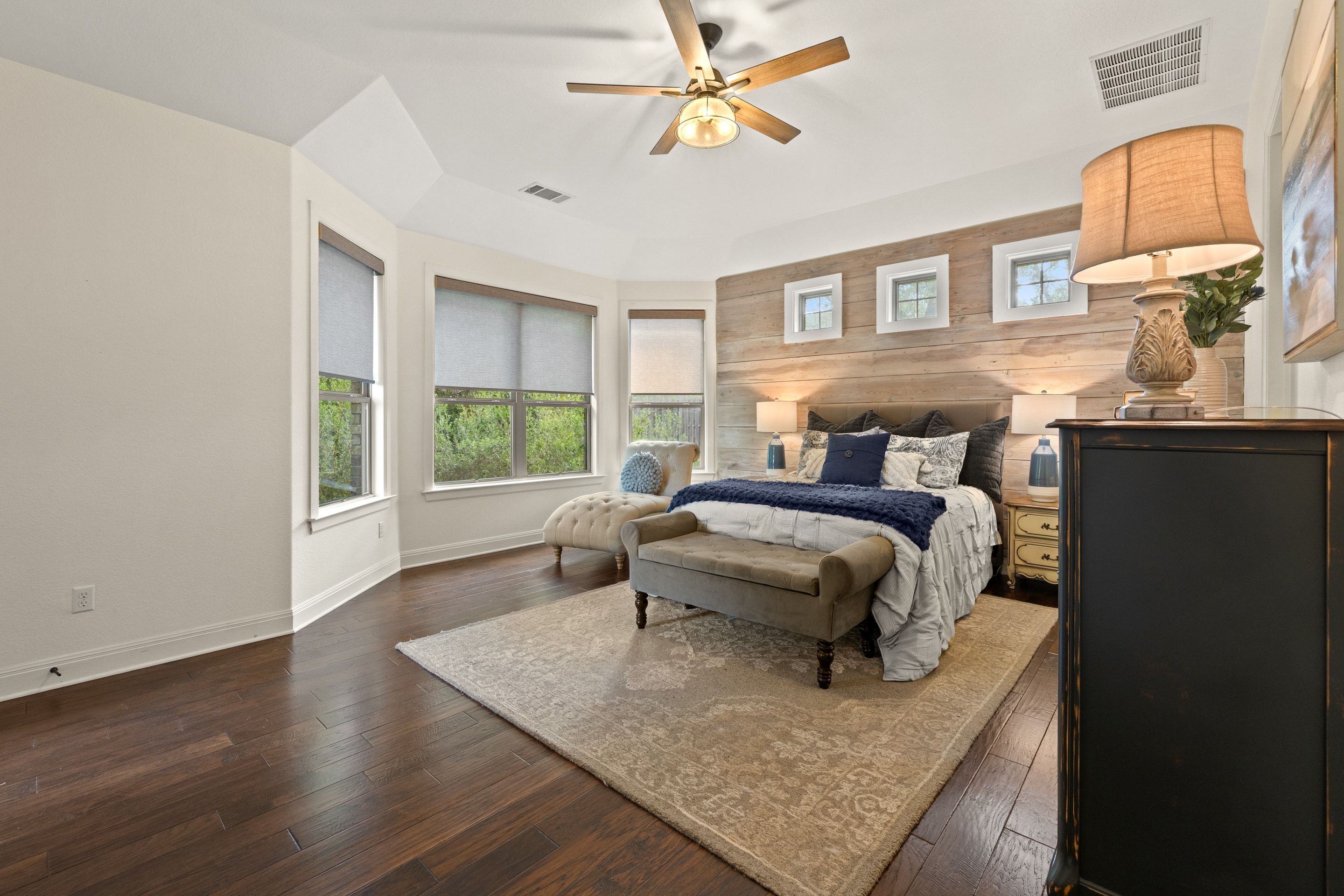  Refined Rocky Creek Living with Private Backyard Oasis - 物件實景