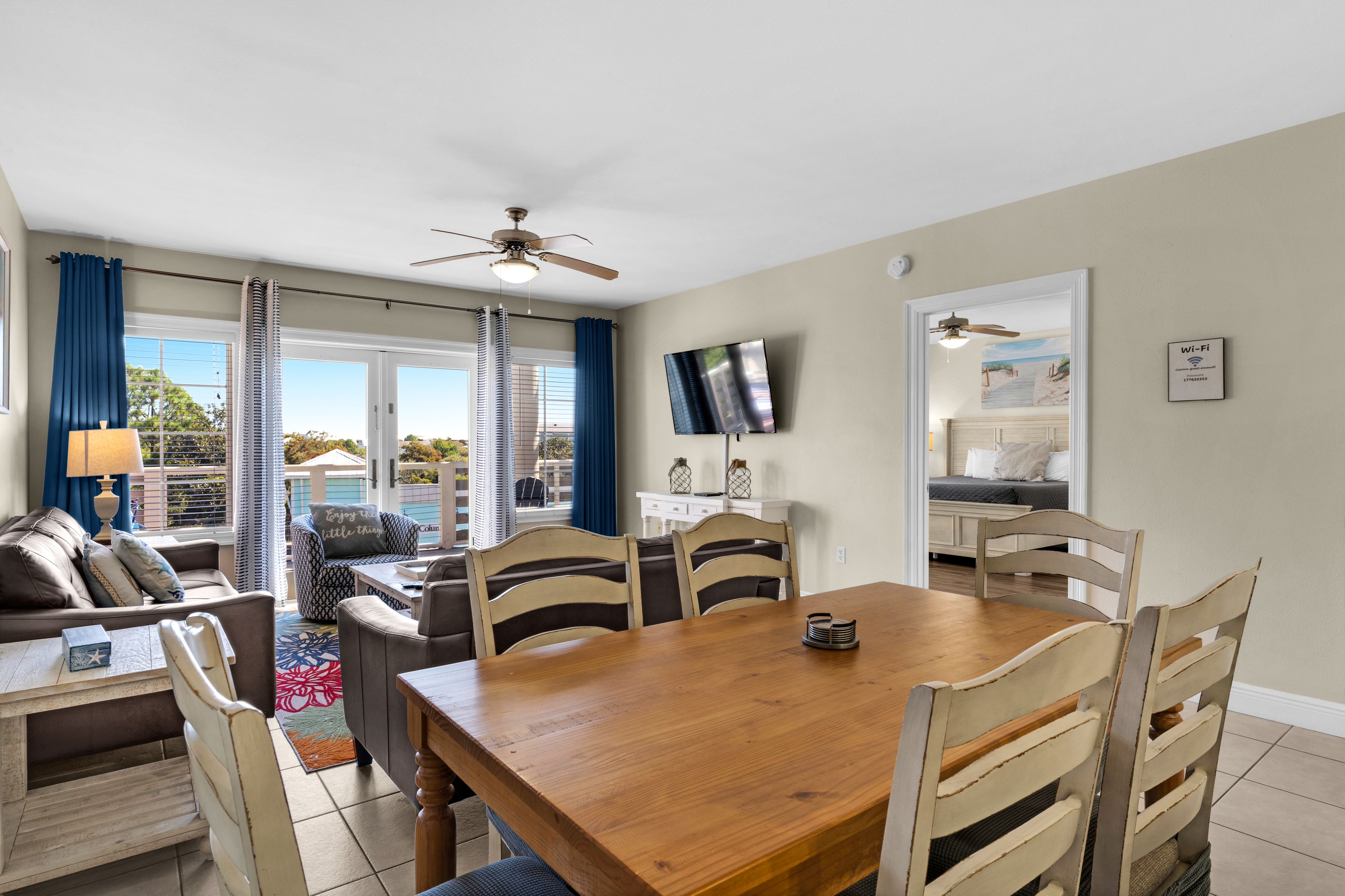  Top-Floor Coastal Condo Steps from Seagrove Beach - 物件實景