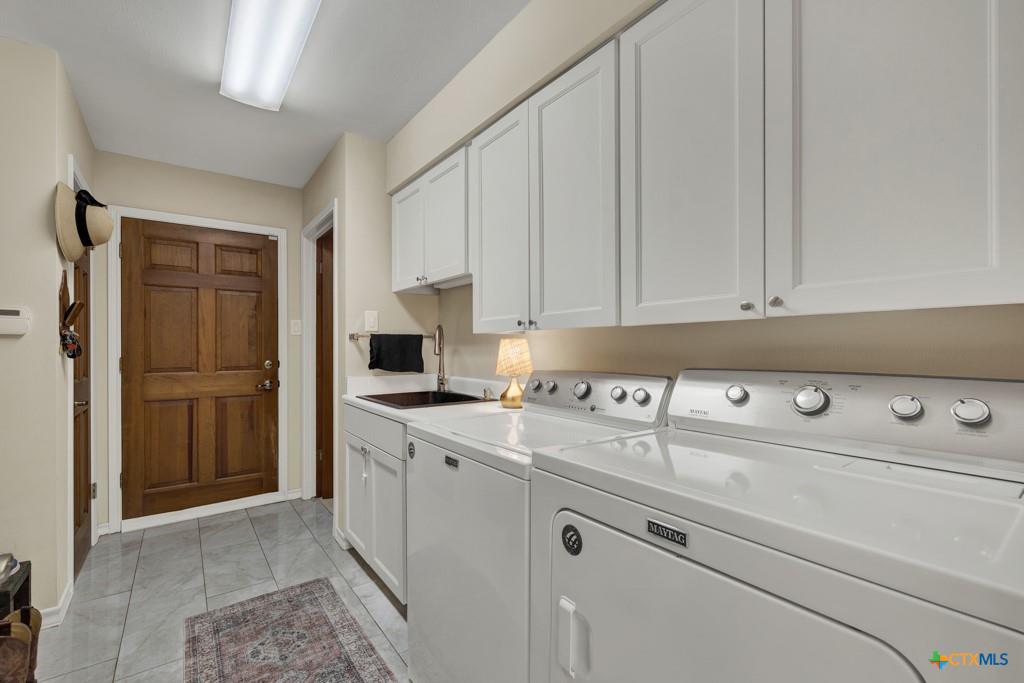 San Marcos, Texas, 78666, United States, 3 Bedrooms Bedrooms, ,3 BathroomsBathrooms,Residential,For Sale,1974886