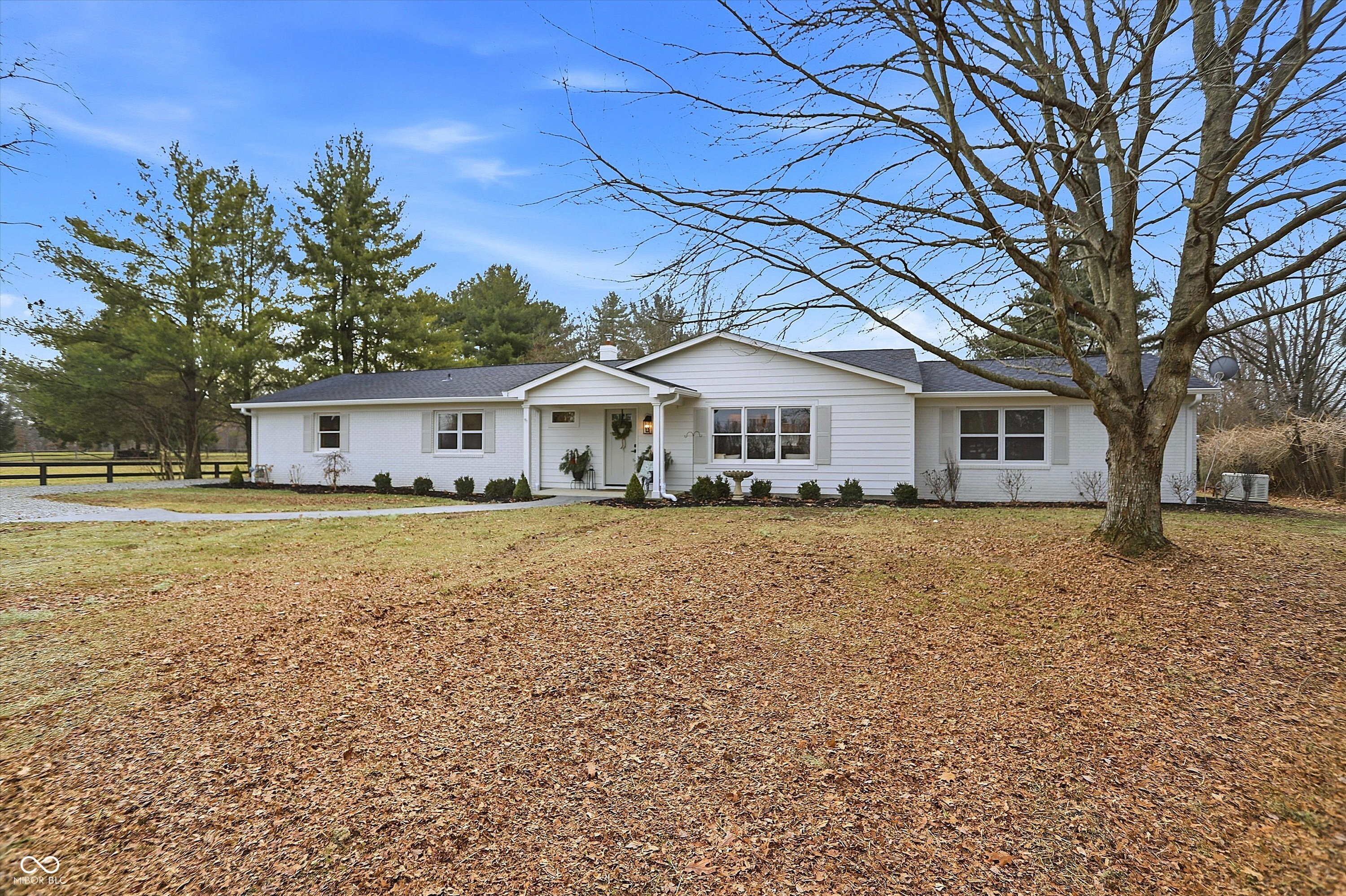 Zionsville, Indiana, 46077, United States, 3 Bedrooms Bedrooms, ,2 BathroomsBathrooms,Residential,For Sale,2008778