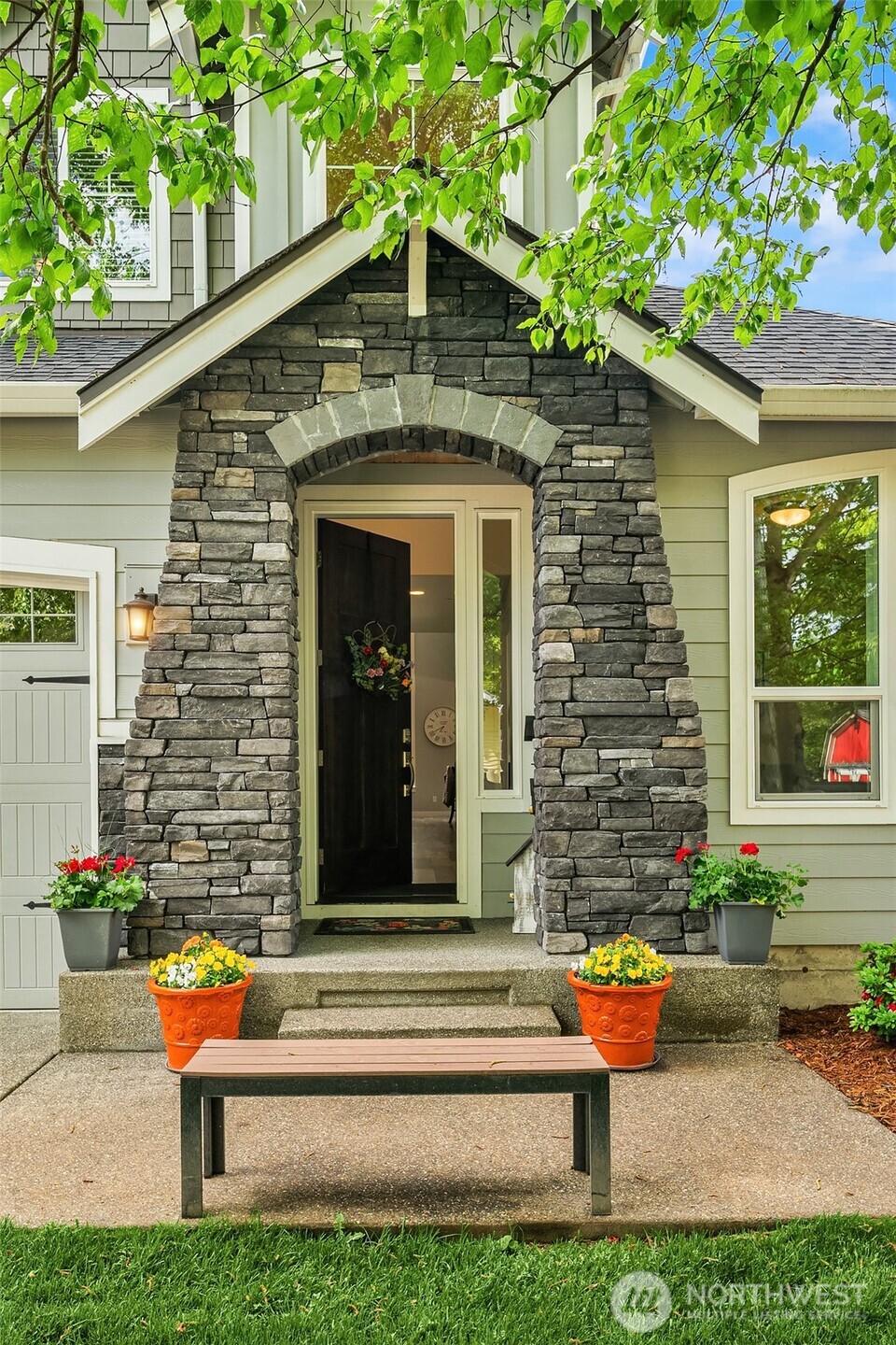 Seattle, Washington, 98178, United States, 4 Bedrooms Bedrooms, ,3 BathroomsBathrooms,Residential,For Sale,1793802