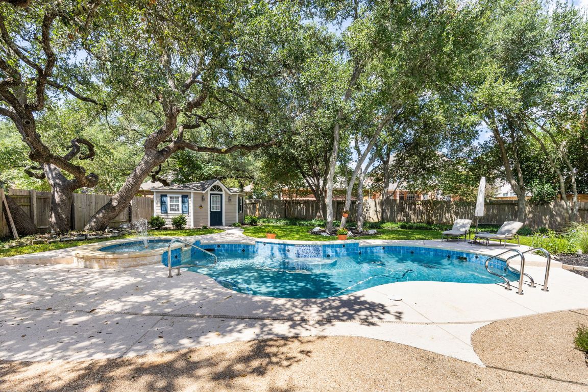Austin, Texas, 78739, United States, 5 Bedrooms Bedrooms, ,4 BathroomsBathrooms,Residential,For Sale,1947993