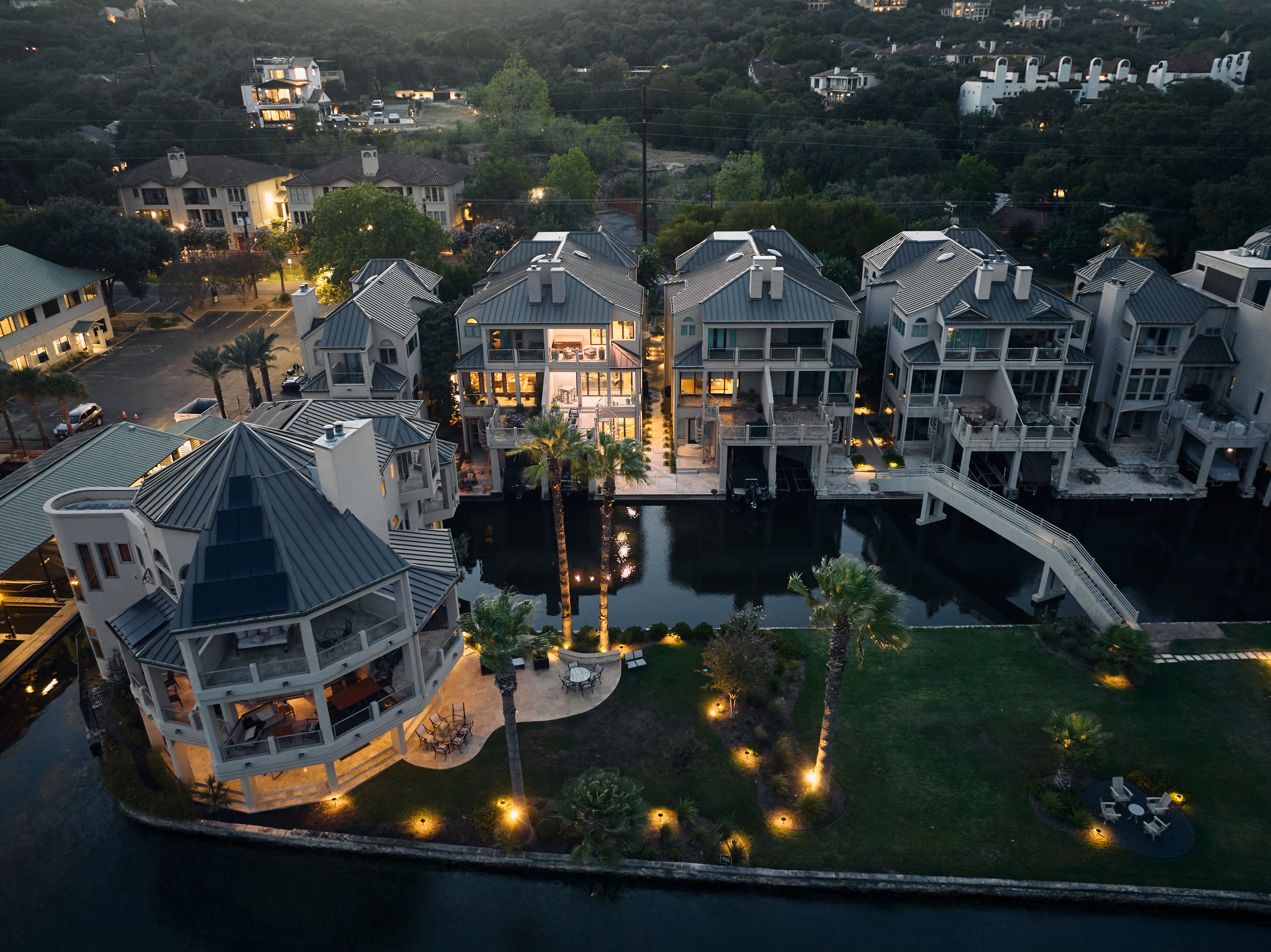  Lake Austin Peninsula Waterfront Townhome - 物件實景
